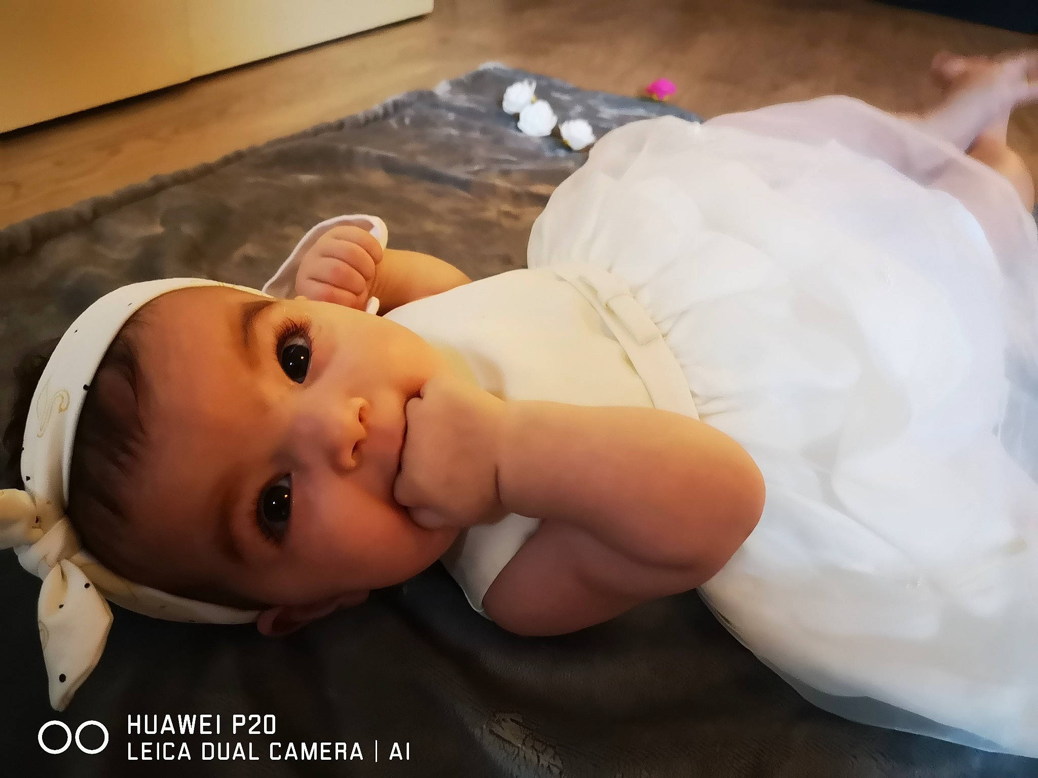 Louise a rejoint le concours — aidez-le/la à gagner de superbes lots ! baby, baby_products, baby_toddler_clothing, cheek, child, comfort, eyebrow, eyelash, flash_photography, flooring, happy, linens, lip, mouth, neck, nose, person, skin, sleeve, smile