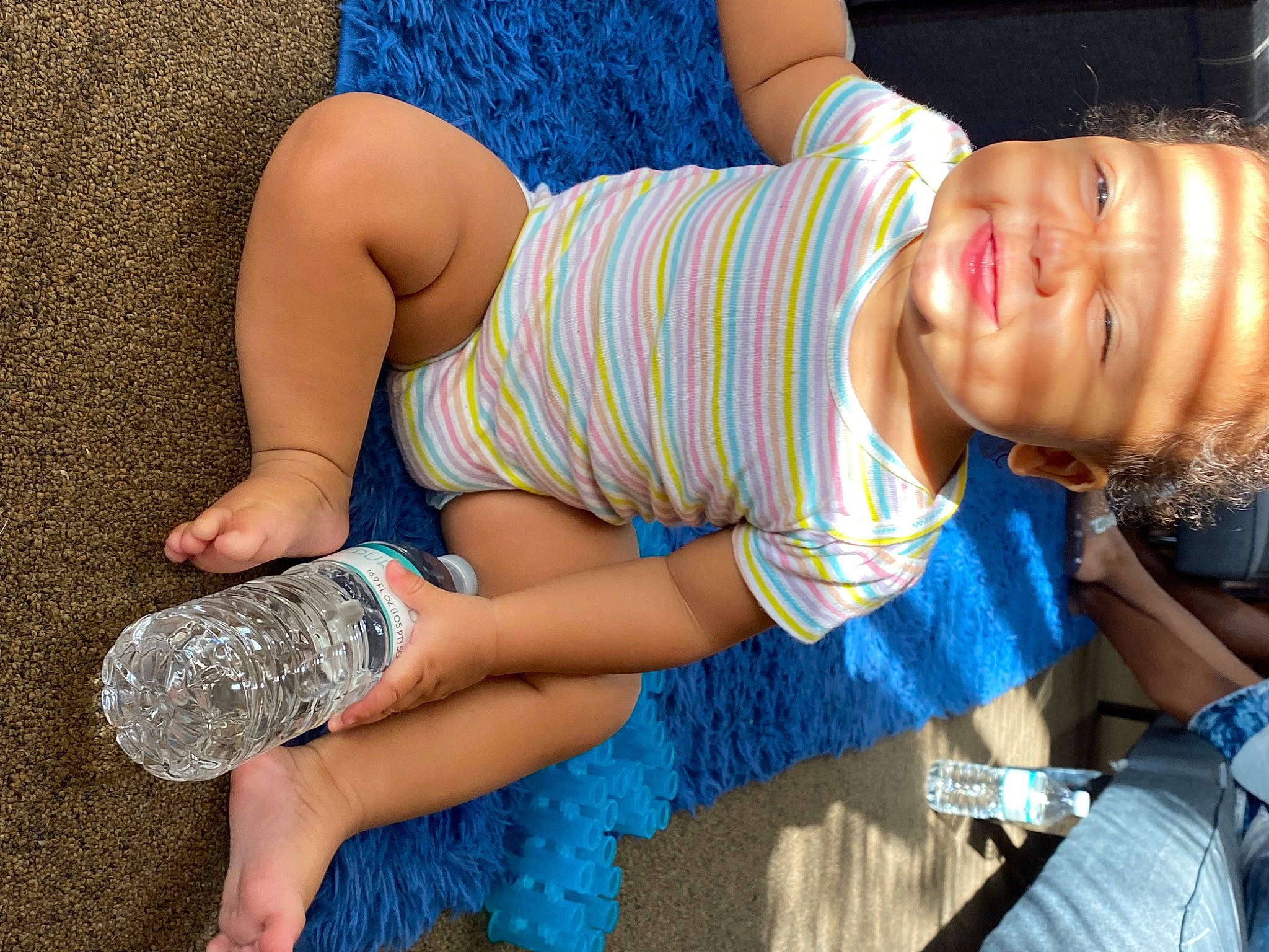 Serenity is registered to the contest to win money with this photo: blue, chest, cool, dress, elbow, eyewear, finger, fun, glasses, hat, headwear, human, human_body, joint, knee, leg, person, shoulder, sunglasses, thigh