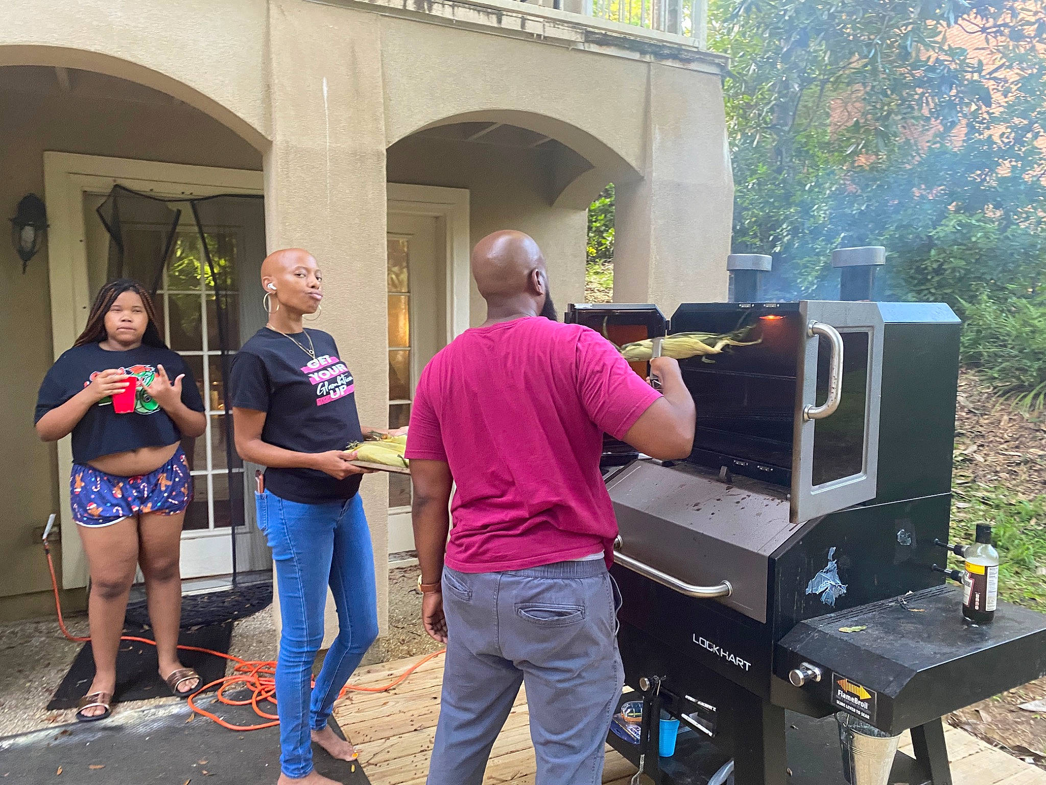 Serenity is registered to the contest to win money with this photo: audio_equipment, backpack, bag, cooking, engineering, entertainment, event, fun, gas, home_appliance, leisure, luggage_and_bags, machine, person, plant, recreation, sandal, service, shorts, t_shirt