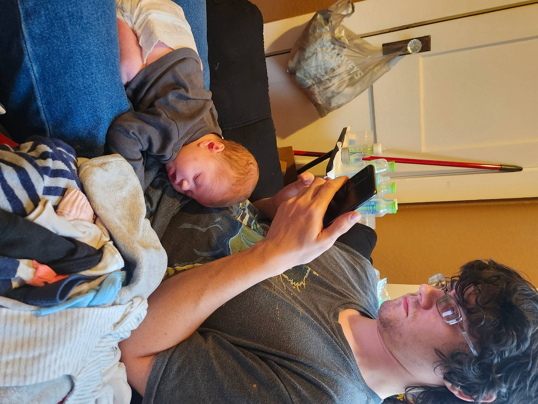 Austin is registered to the contest to win money with this photo: child, comfort, elbow, event, finger, fun, human_leg, joint, knee, lap, leisure, person, room, sitting, t_shirt, thigh, wrist