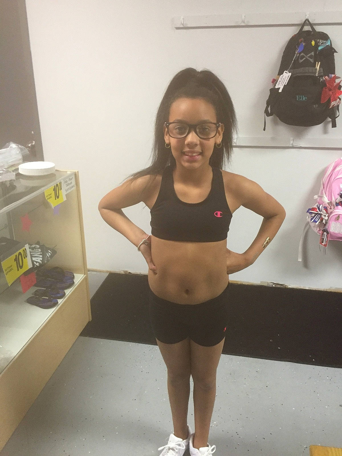 Storm is registered to the contest to win money with this photo: