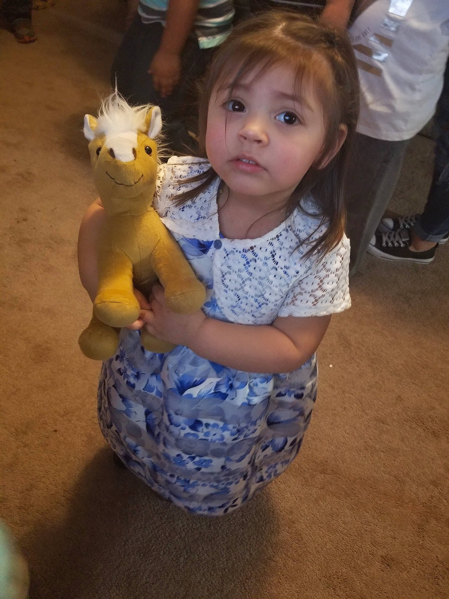 Sarahi is registered to the contest to win money with this photo: child, person