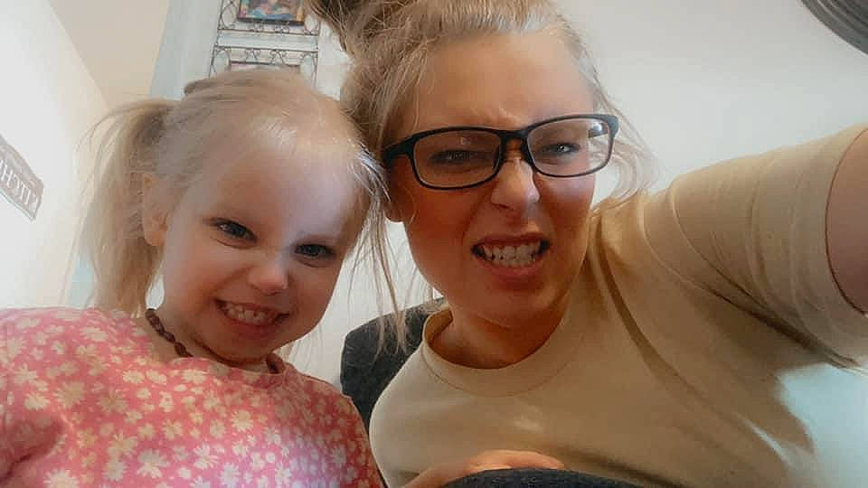 Natalie is registered to the contest to win money with this photo: anger, cheek, ear, eye, eyelash, eyewear, fun, gesture, hairstyle, happy, iris, jaw, joy, lip, mouth, neck, nose, person, selfie, skin