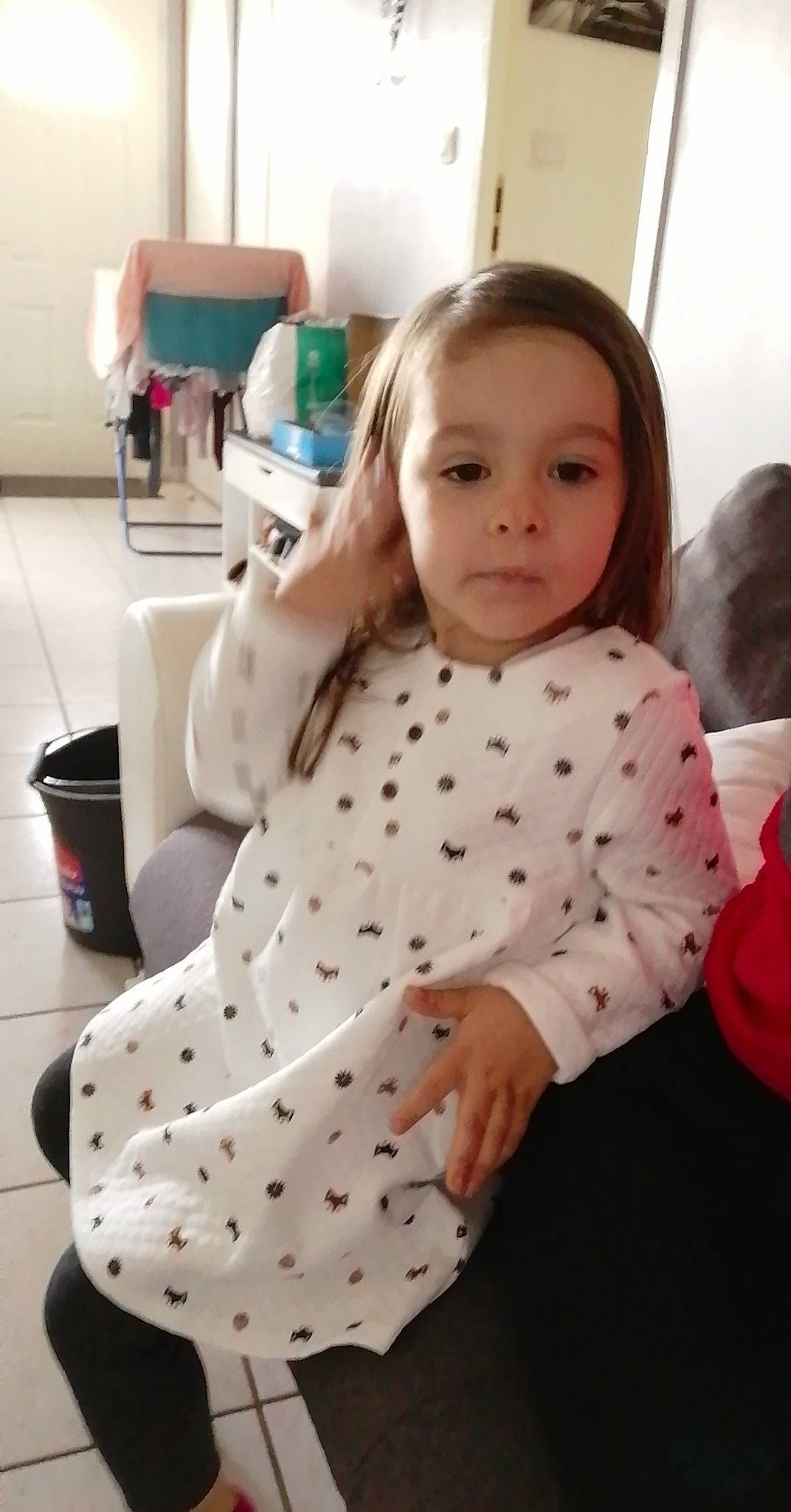 Lya a rejoint le concours — aidez-le/la à gagner de superbes lots ! baby, baby_toddler_clothing, child, eye, human_body, pattern, person, polka_dot, sleeve, toddler