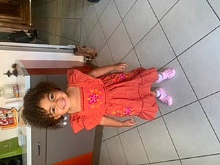 Mawouda participe au concours pour gagner de l'argent avec cette photo : baby, baby_toddler_clothing, child, flooring, fun, hardwood, human_leg, joy, magenta, person, room, smile, tile, tile_flooring, toddler, wood