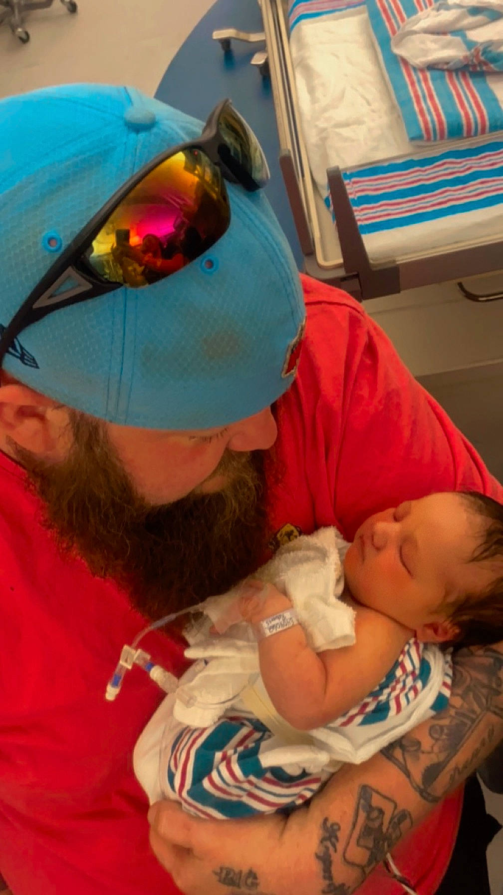 Amilia joined the competition — help win amazing prizes! abdomen, baby, baby_products, baseball_cap, beard, cap, child, event, eyewear, facial_hair, goggles, hat, lap, mouth, person, personal_protective_equipment, room, service, sunglasses, toddler