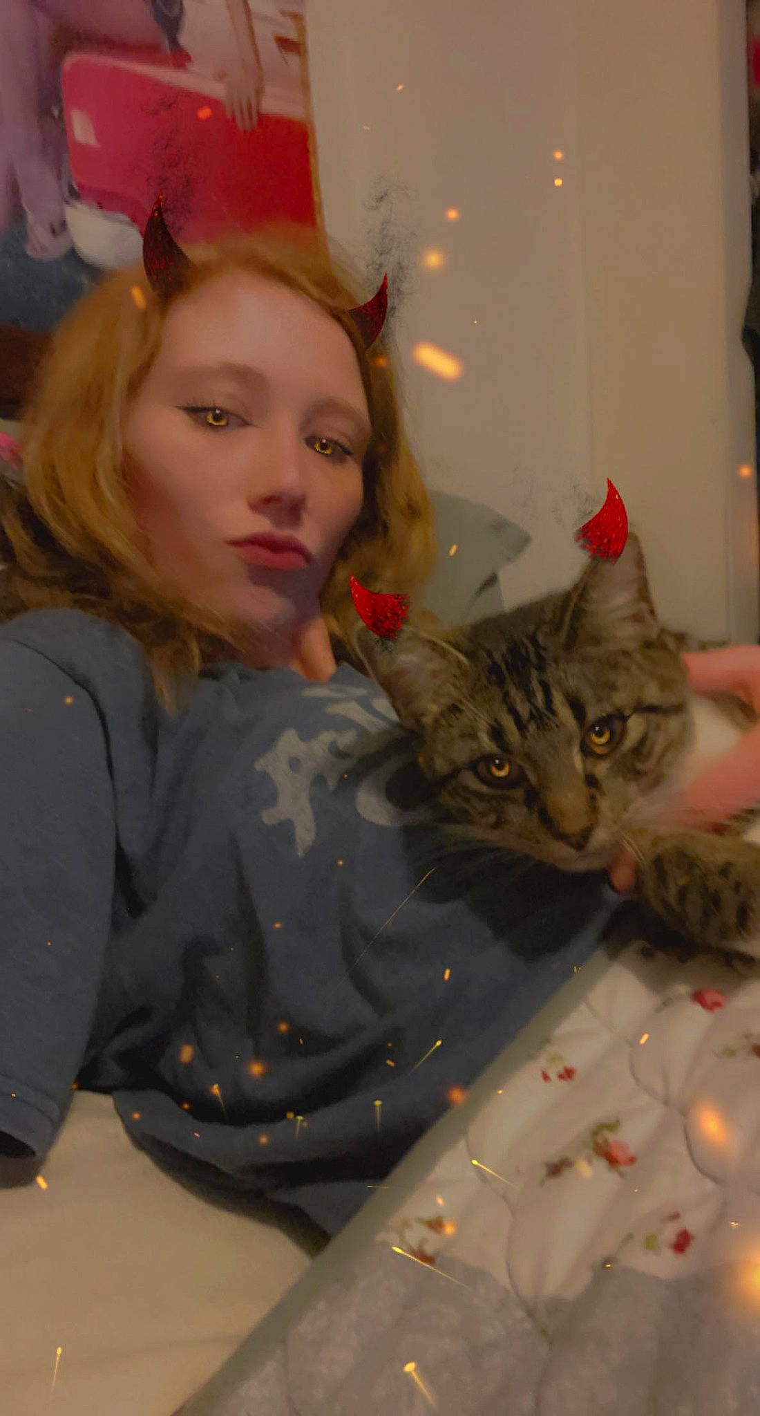 Jackie Chan is registered to the contest to win money with this photo: beauty, blond, brown_hair, carnivore, cat, event, eye, facial_expression, fawn, felidae, fur, hair, hairstyle, head, long_hair, organ, plant, small_to_medium_sized_cats, tree, whiskers