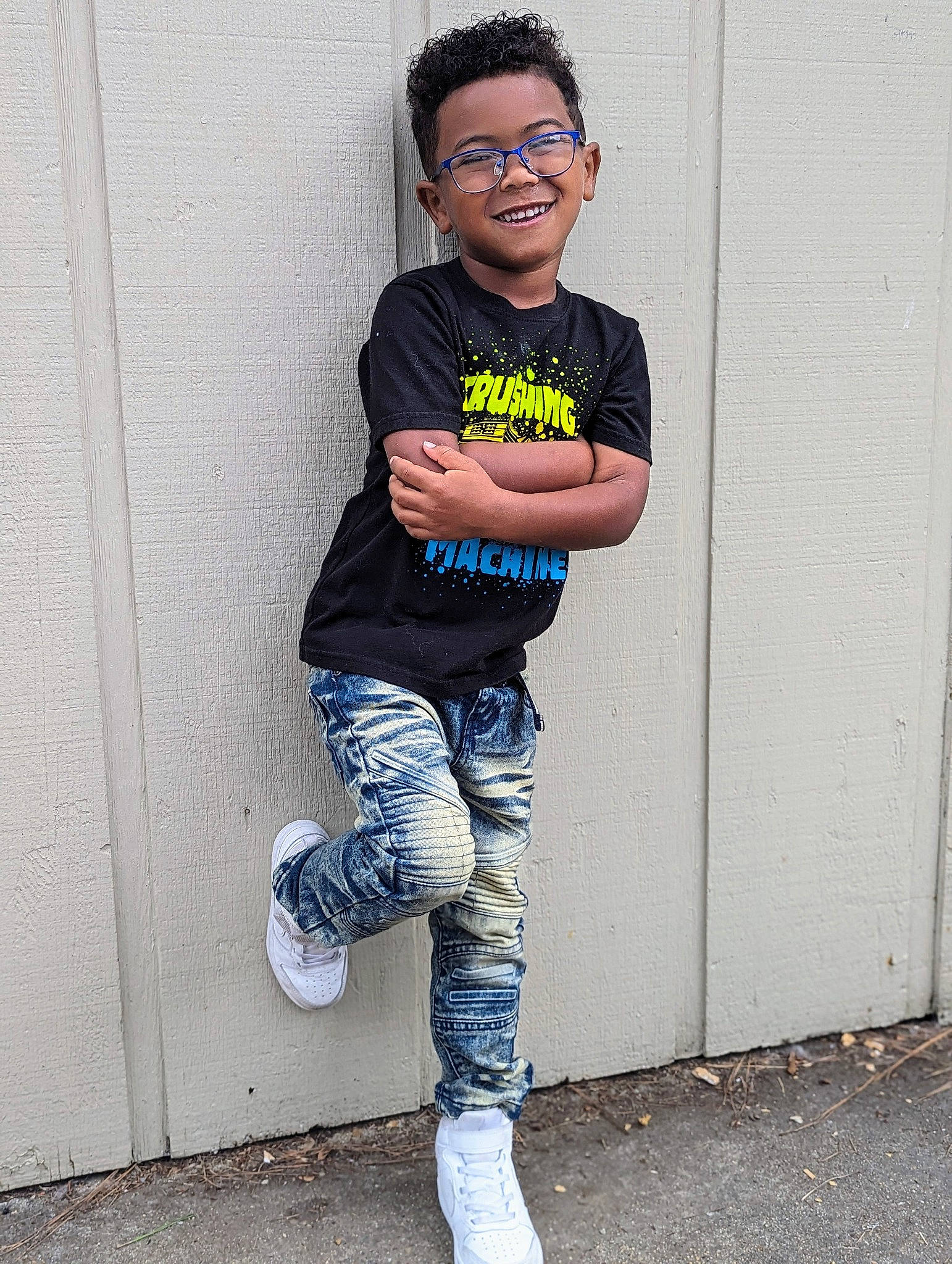 Tylan joined the competition — help win amazing prizes! clothing, cool, denim, eyewear, face, fashion_design, flash_photography, glasses, happy, human_leg, joy, knee, person, shoe, shoulder, sleeve, smile, sportswear, standing, t_shirt