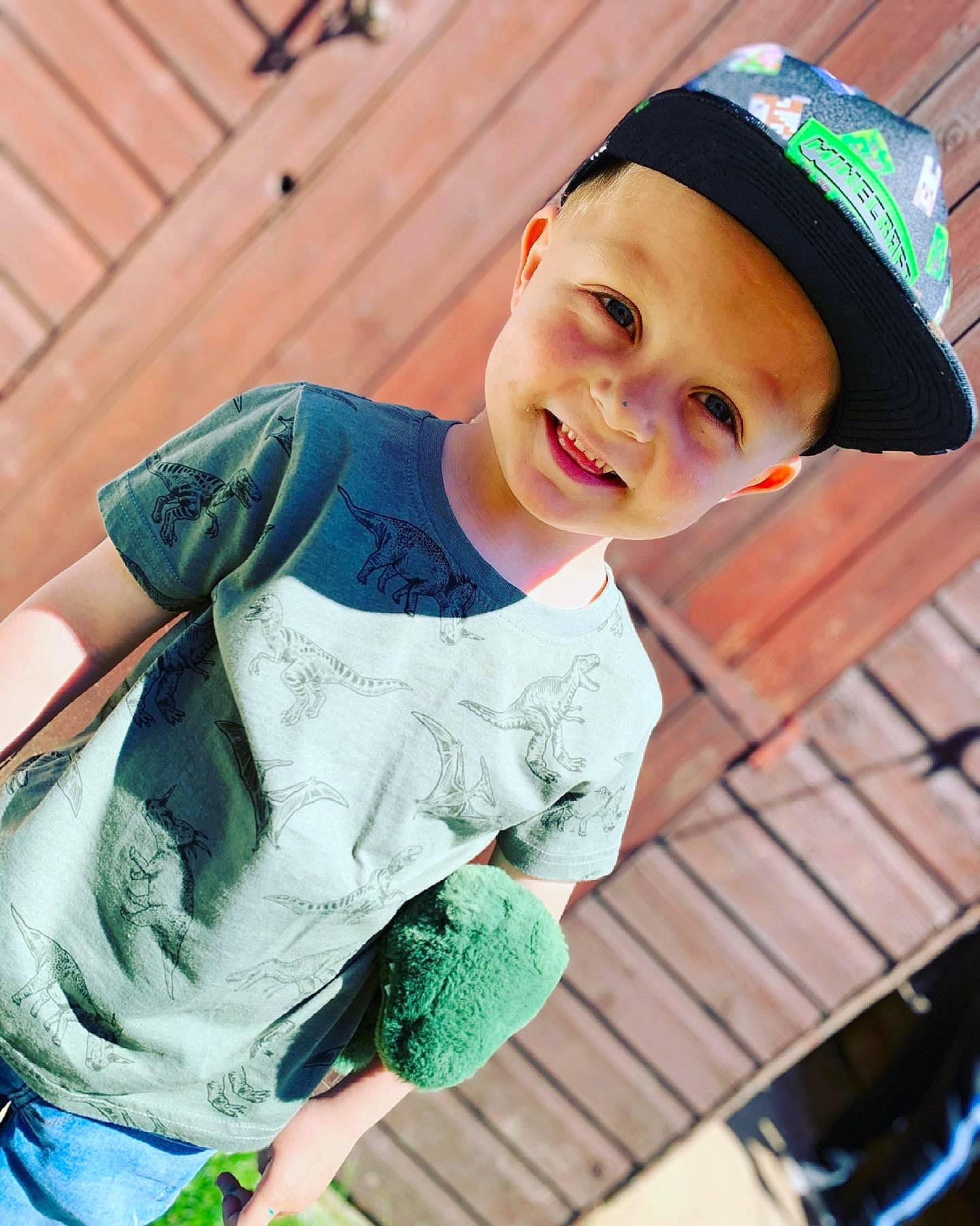 Kasabian is registered to the contest to win money with this photo: baby, baby_toddler_clothing, cap, clothing, cool, eye, face, flash_photography, fun, grass, green, happy, hat, head, headwear, joy, outerwear, person, skin, sleeve