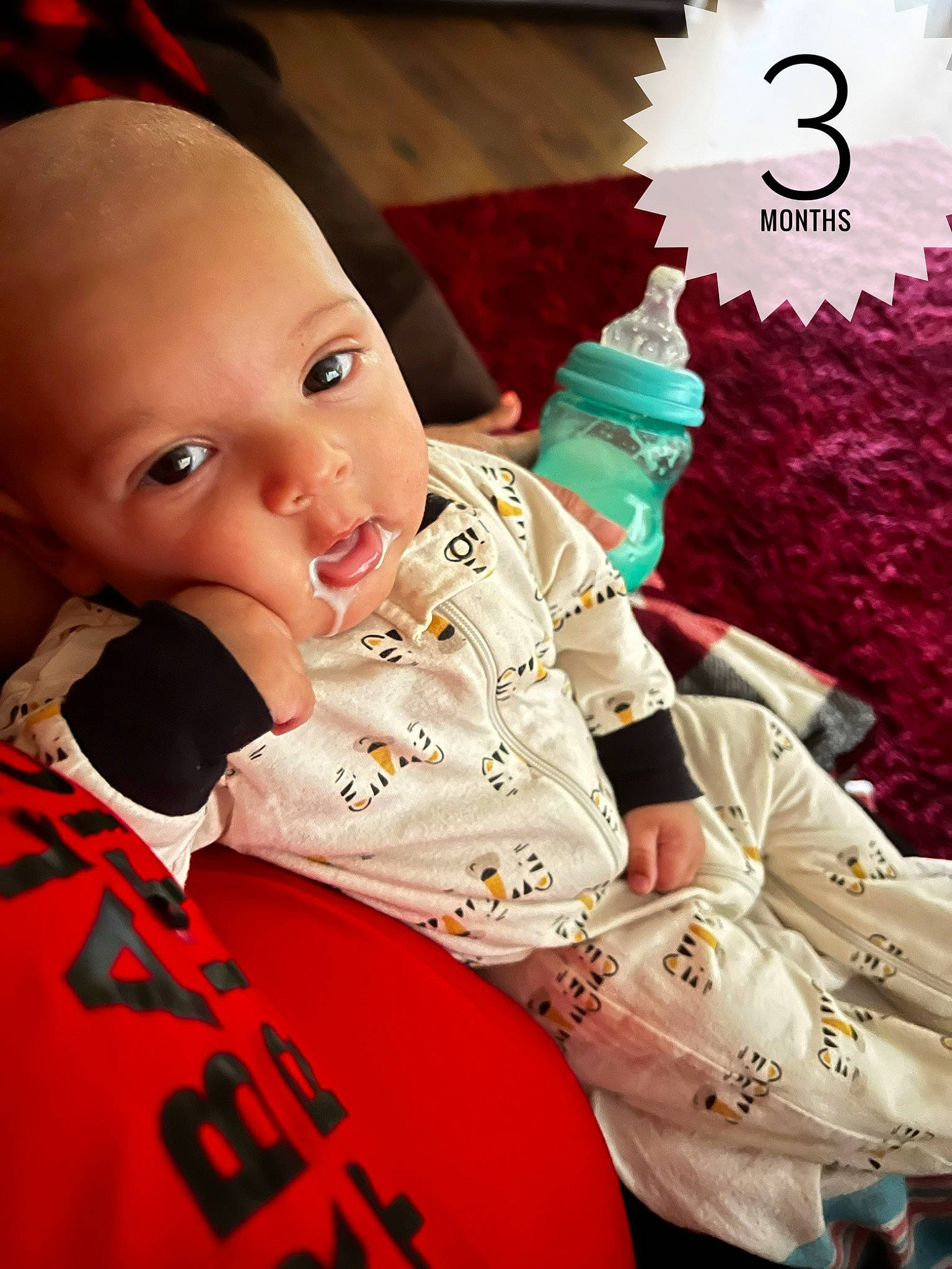 Ariez is registered to the contest to win money with this photo: baby, baby_toddler_clothing, beauty, cheek, child, facial_expression, finger, hairstyle, happy, human_body, lip, organ, person, pink, product, red, skin, sleeve, toddler, vertebrate