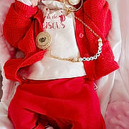 Milyana a rejoint le concours — aidez-le/la à gagner de superbes lots ! child, doll, fictional_character, pink, red, santa_claus, toddler, toy