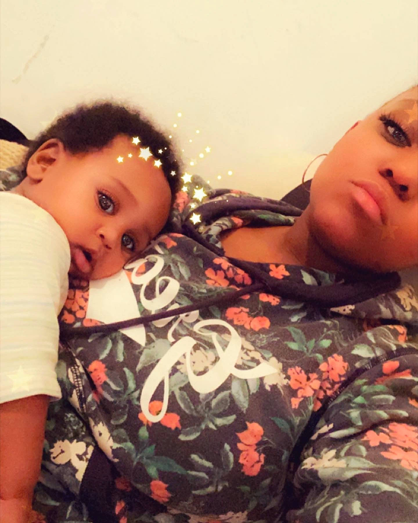 Tayanna participe au concours pour gagner de l'argent avec cette photo : cheek, child, comfort, eye, eyelash, eyewear, fashion_design, fun, gesture, happy, head, hug, lip, love, military_camouflage, nose, pattern, person, selfie, t_shirt