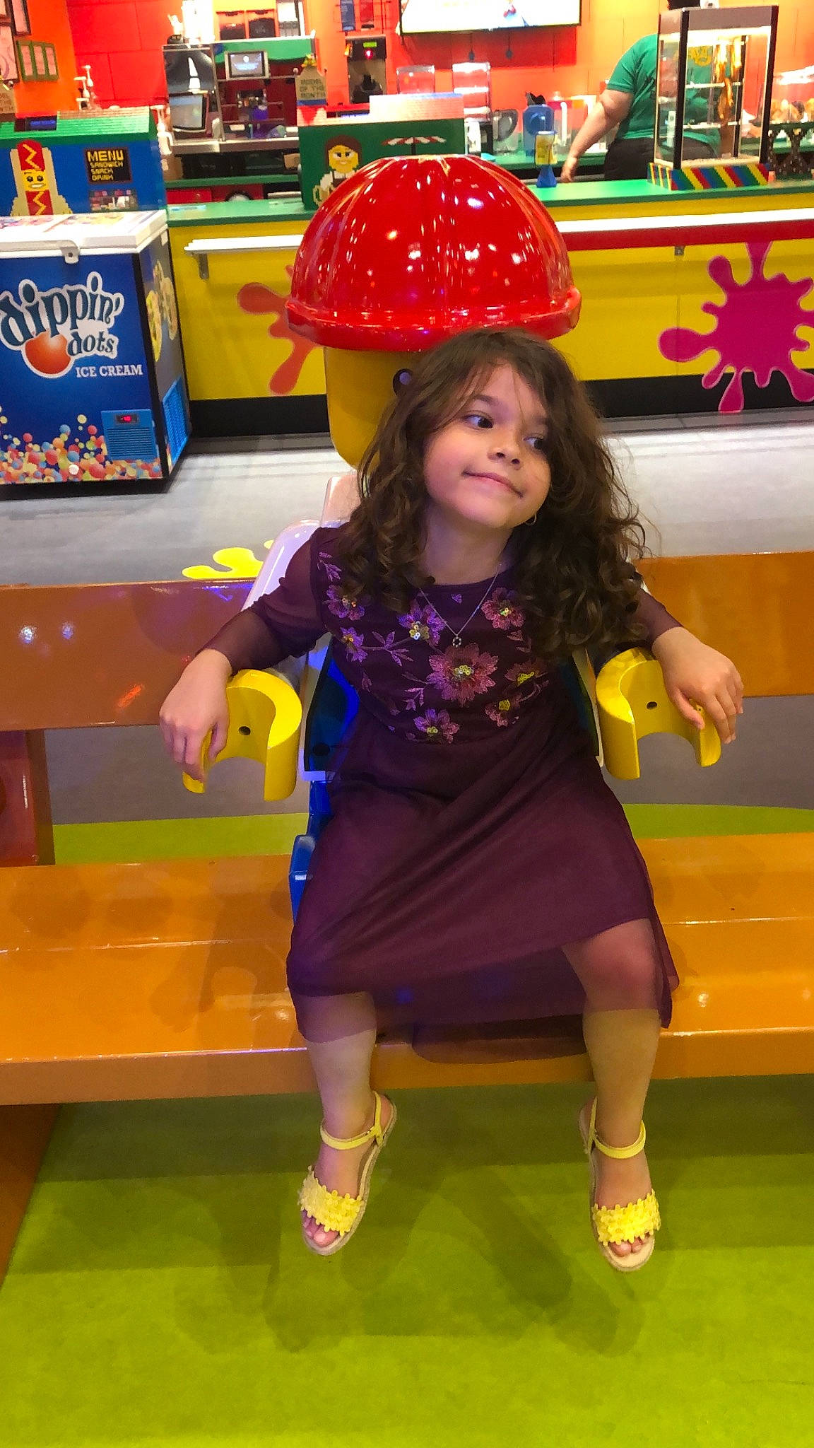 Fatima is registered to the contest to win money with this photo: child, fun, person, play, toddler, yellow