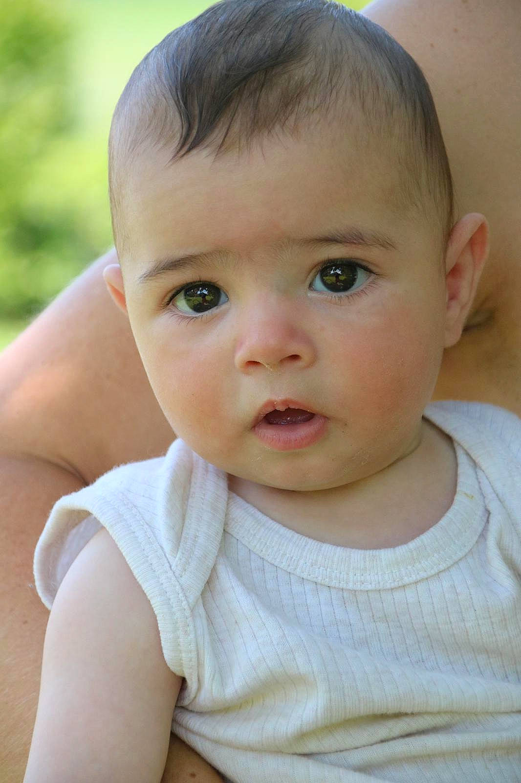 Elyo a rejoint le concours — aidez-le/la à gagner de superbes lots ! baby, baby_toddler_clothing, beauty, blond, cheek, chest, child, chin, eyebrow, eyelash, happy, human_body, iris, lip, neck, nose, person, skin, sleeve, toddler