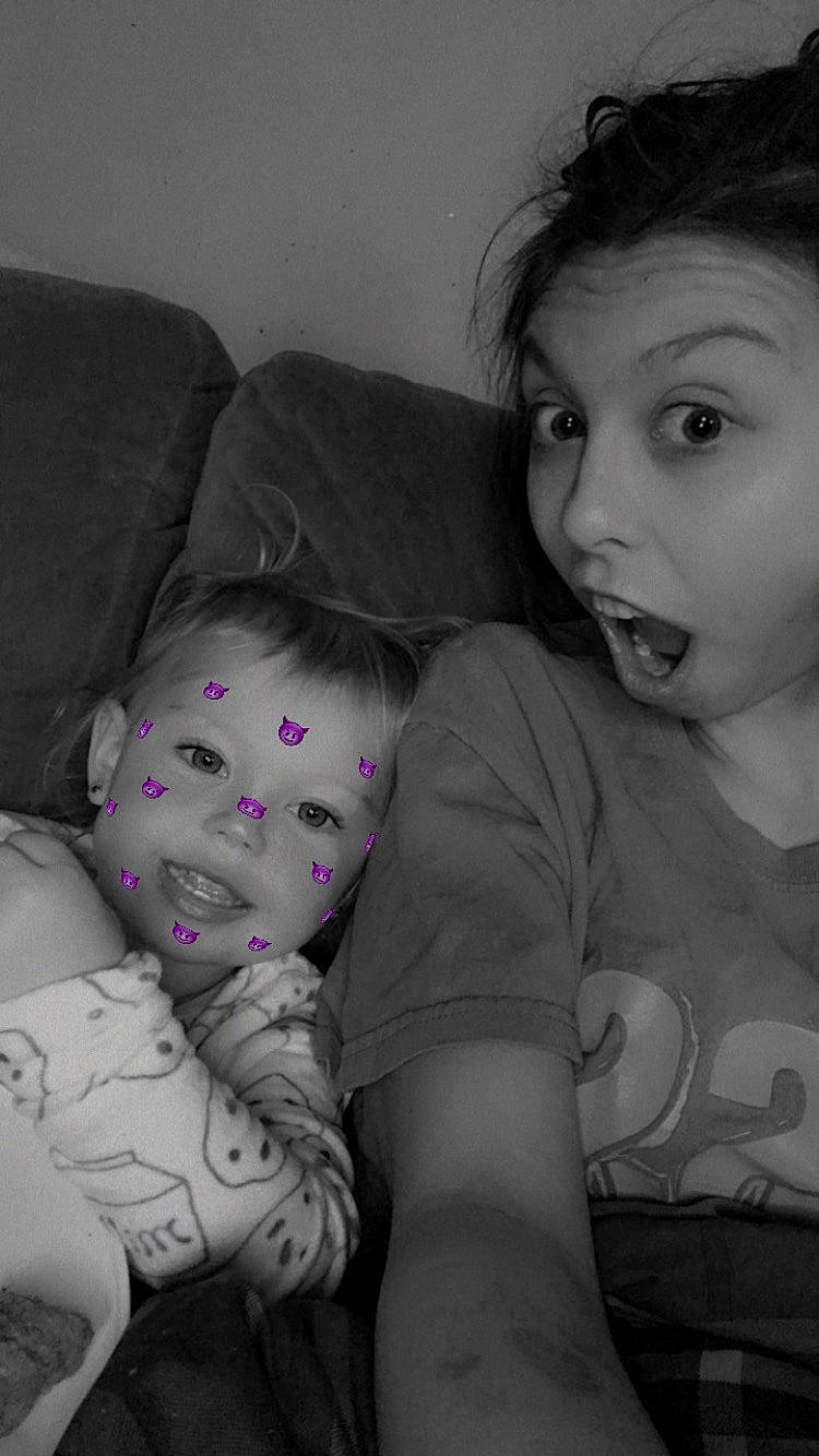 Lilith is registered to the contest to win money with this photo: cheek, chin, comfort, eye, eyebrow, face, facial_expression, flash_photography, forehead, hair, hairstyle, head, human, iris, lip, mouth, nose, organ, person, skin