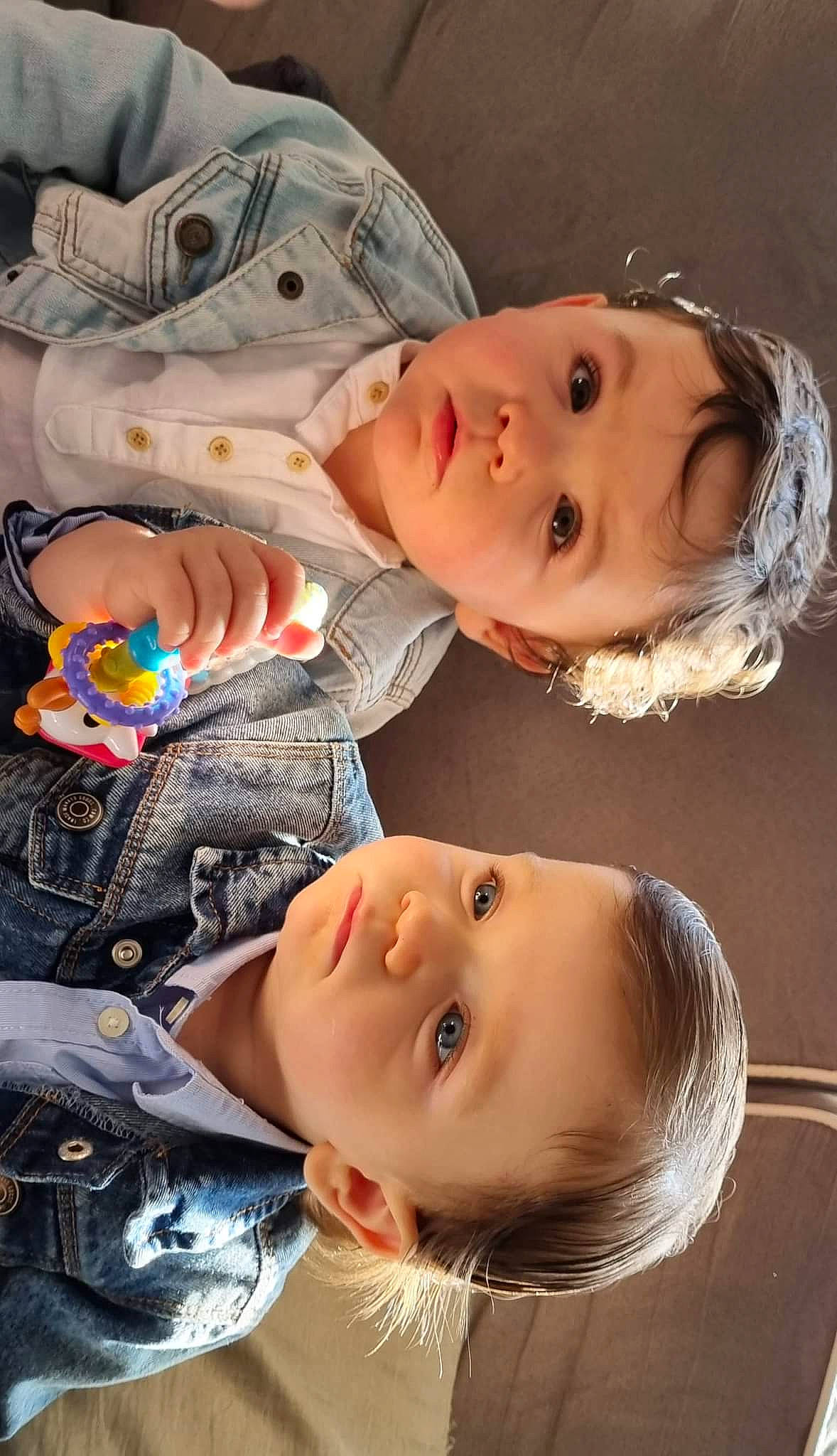 Emiliano Thiago a rejoint le concours — aidez-le/la à gagner de superbes lots ! baby, baby_toddler_clothing, beauty, blond, cheek, child, eyelash, flash_photography, fun, happy, iris, lip, mouth, nose, organ, person, photograph, skin, smile, toddler