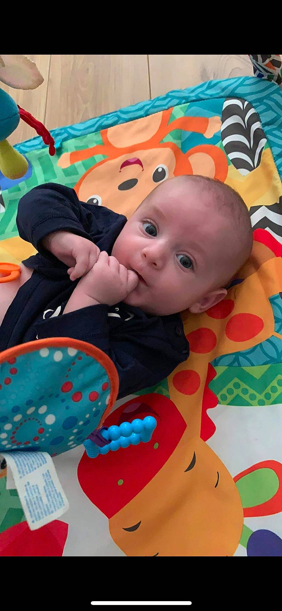 Lyam participe au concours pour gagner de l'argent avec cette photo : baby, baby_products, baby_toys, child, person, play, product, surprise, toddler, toy