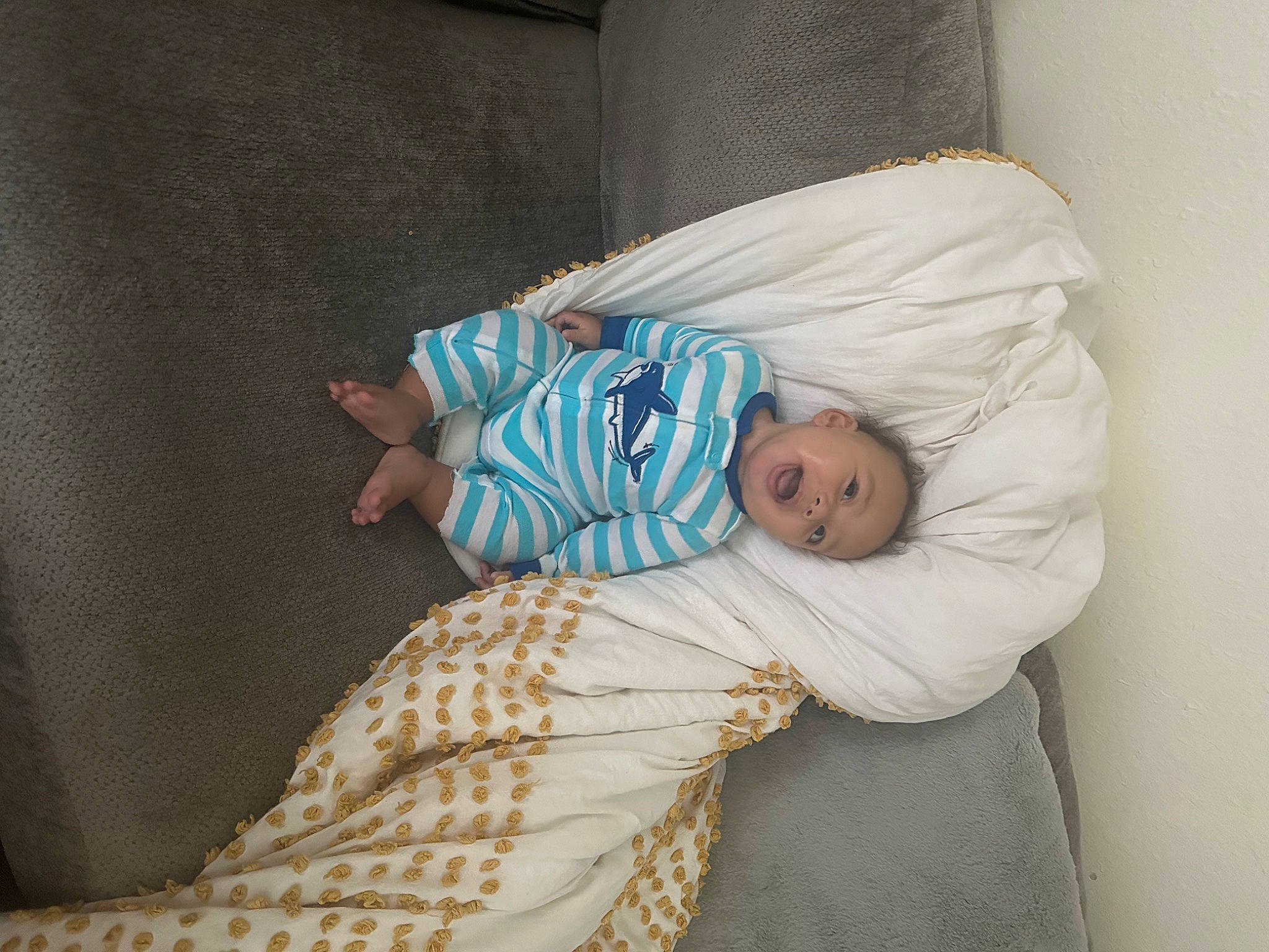 Zyiere is registered to the contest to win money with this photo: baby, baby_products, baby_safety, baby_sleeping, baby_toddler_clothing, bed_sheet, bedding, bedtime, blanket, child, comfort, couch, linens, nap, person, room, sitting, sleep, sleeve, throw_pillow