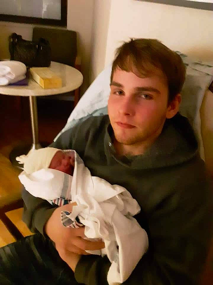 Keelyn joined the competition — help win amazing prizes! child, person