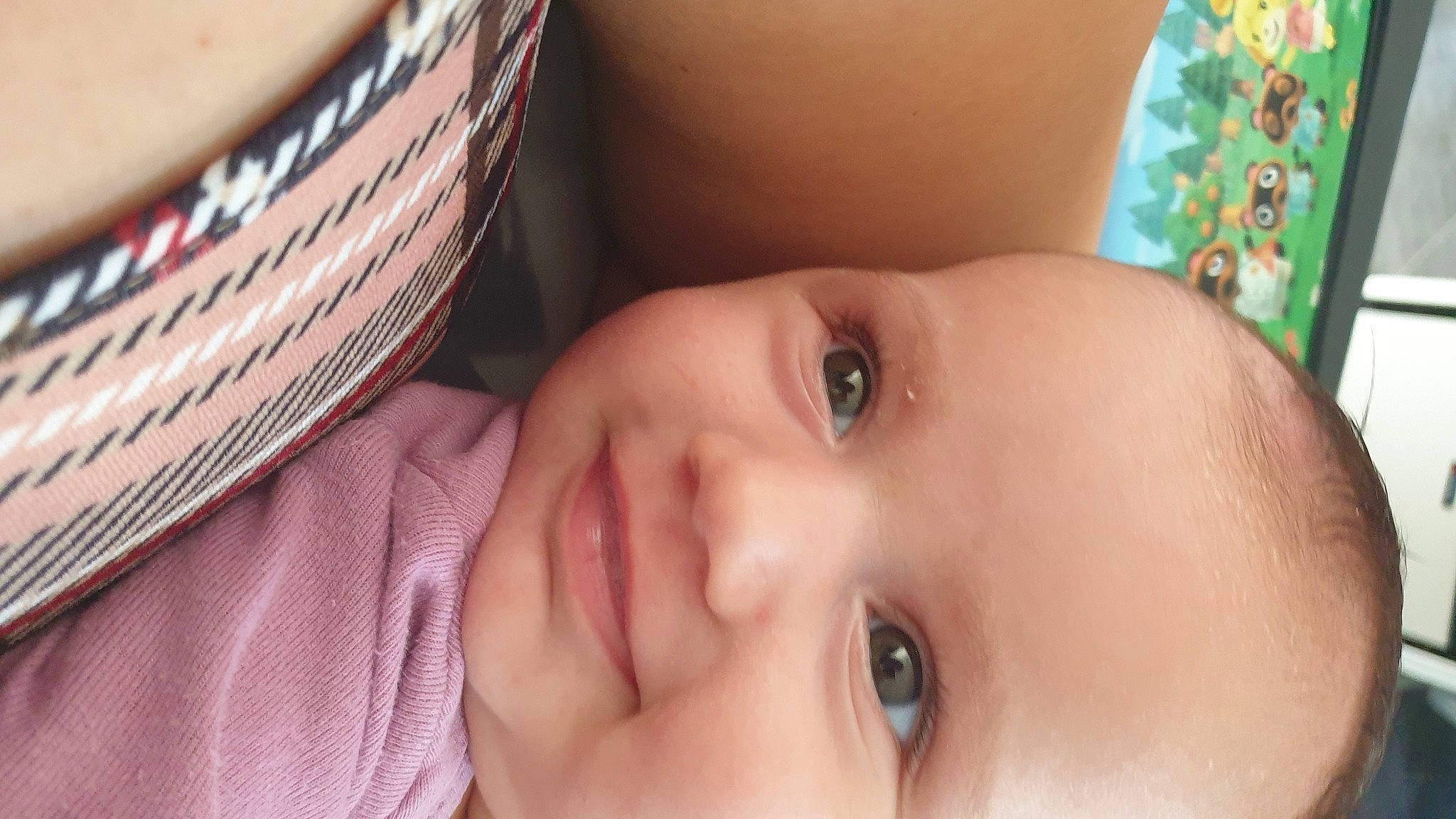 Elina participe au concours pour gagner de l'argent avec cette photo : cheek, chest, chin, eye, eyelash, face, happy, headgear, human_body, iris, joy, lip, mouth, muscle, neck, nose, organ, person, plant, skin