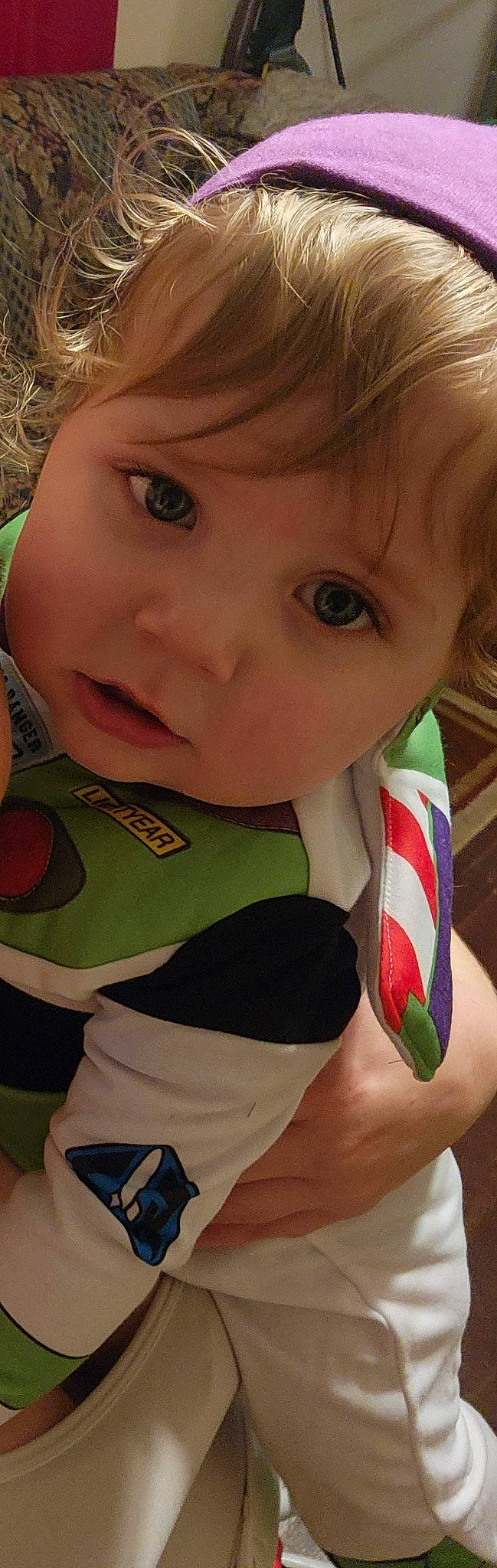 Colt is registered to the contest to win money with this photo: baby_toddler_clothing, cheek, chin, ear, eyebrow, eyelash, facial_expression, finger, hairstyle, hand, happy, human_body, iris, lip, mouth, neck, nose, person, skin, sleeve