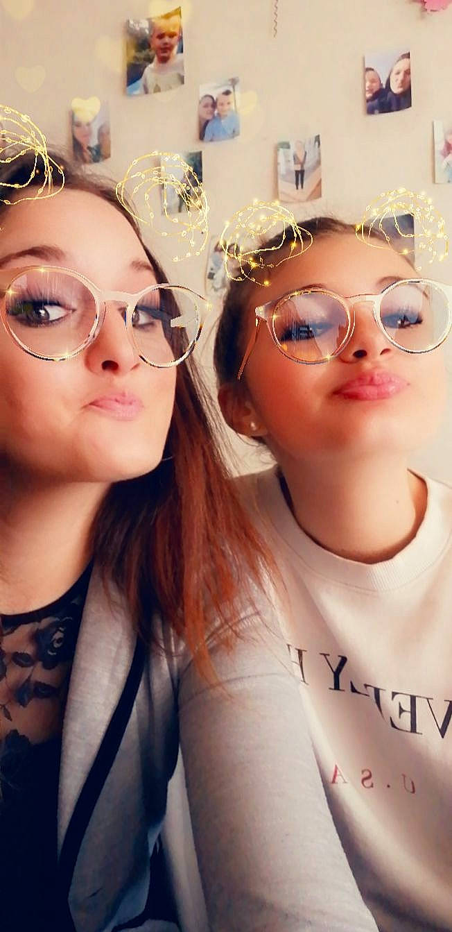 Oceane a rejoint le concours — aidez-le/la à gagner de superbes lots ! beauty, blond, cool, ear, eye, eyebrow, eyewear, face, forehead, fun, glasses, hair, head, lip, nose, person, photography, selfie, skin, sunglasses