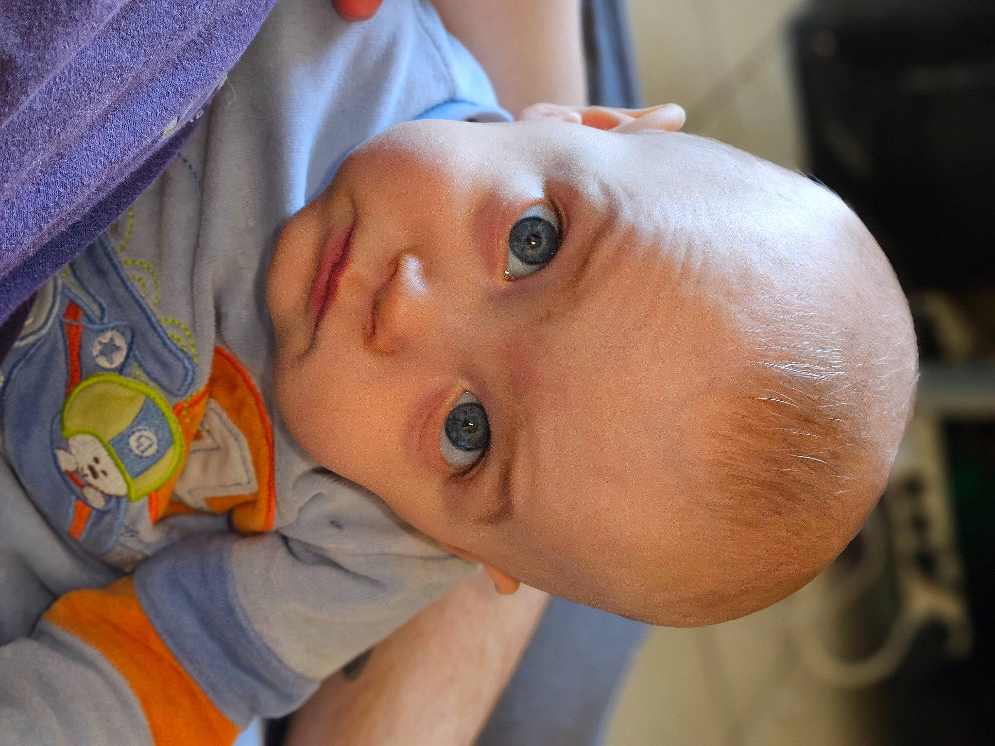 Kélyo a rejoint le concours — aidez-le/la à gagner de superbes lots ! baby, cheek, chin, clothing, ear, eye, eyebrow, eyelash, face, facial_expression, forehead, hat, head, iris, lip, mouth, neck, nose, person, skin