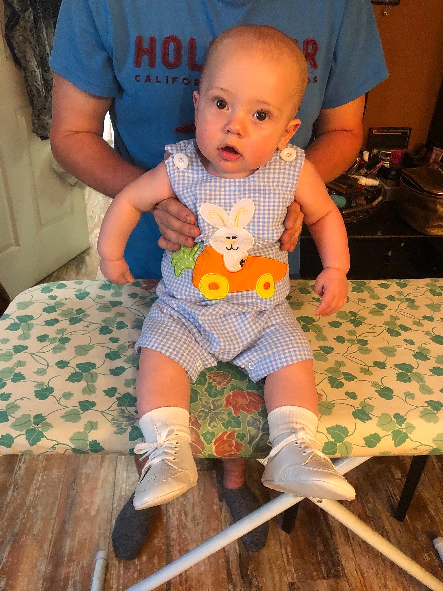 Kase is registered to the contest to win money with this photo: baby, child, person, toddler