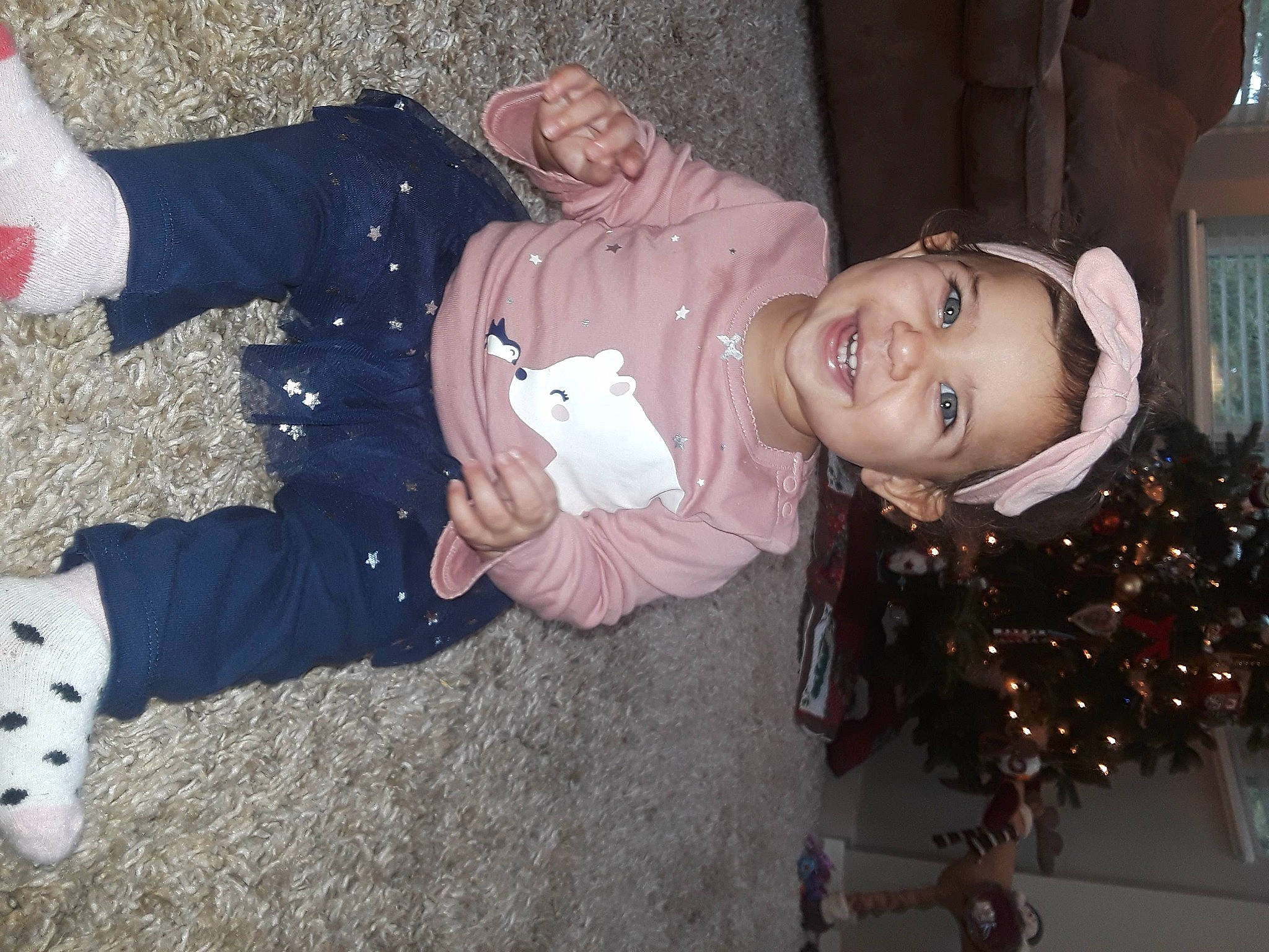 Kaia is registered to the contest to win money with this photo: fun, joy, person