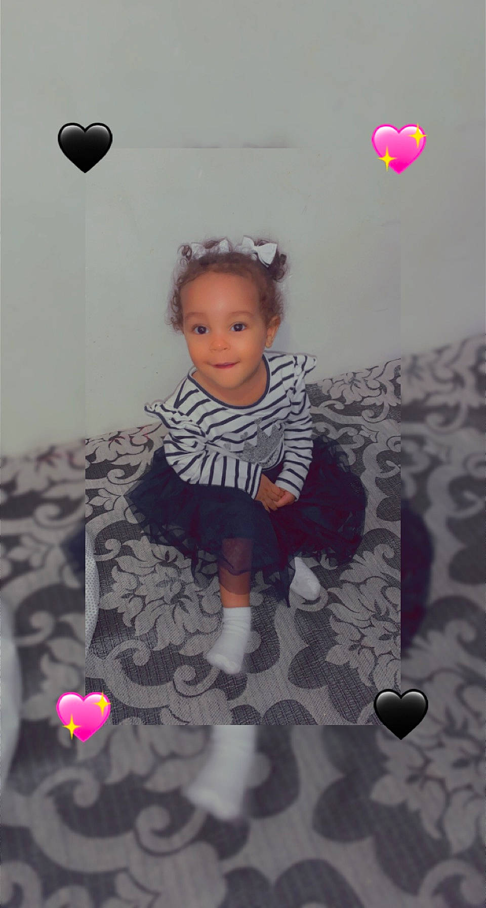 Jayna a rejoint le concours — aidez-le/la à gagner de superbes lots ! baby_toddler_clothing, black, cool, dress, facial_expression, fashion, flash_photography, floor, fun, hairstyle, happy, human, joy, person, pink, product, purple, sleeve, standing, toddler