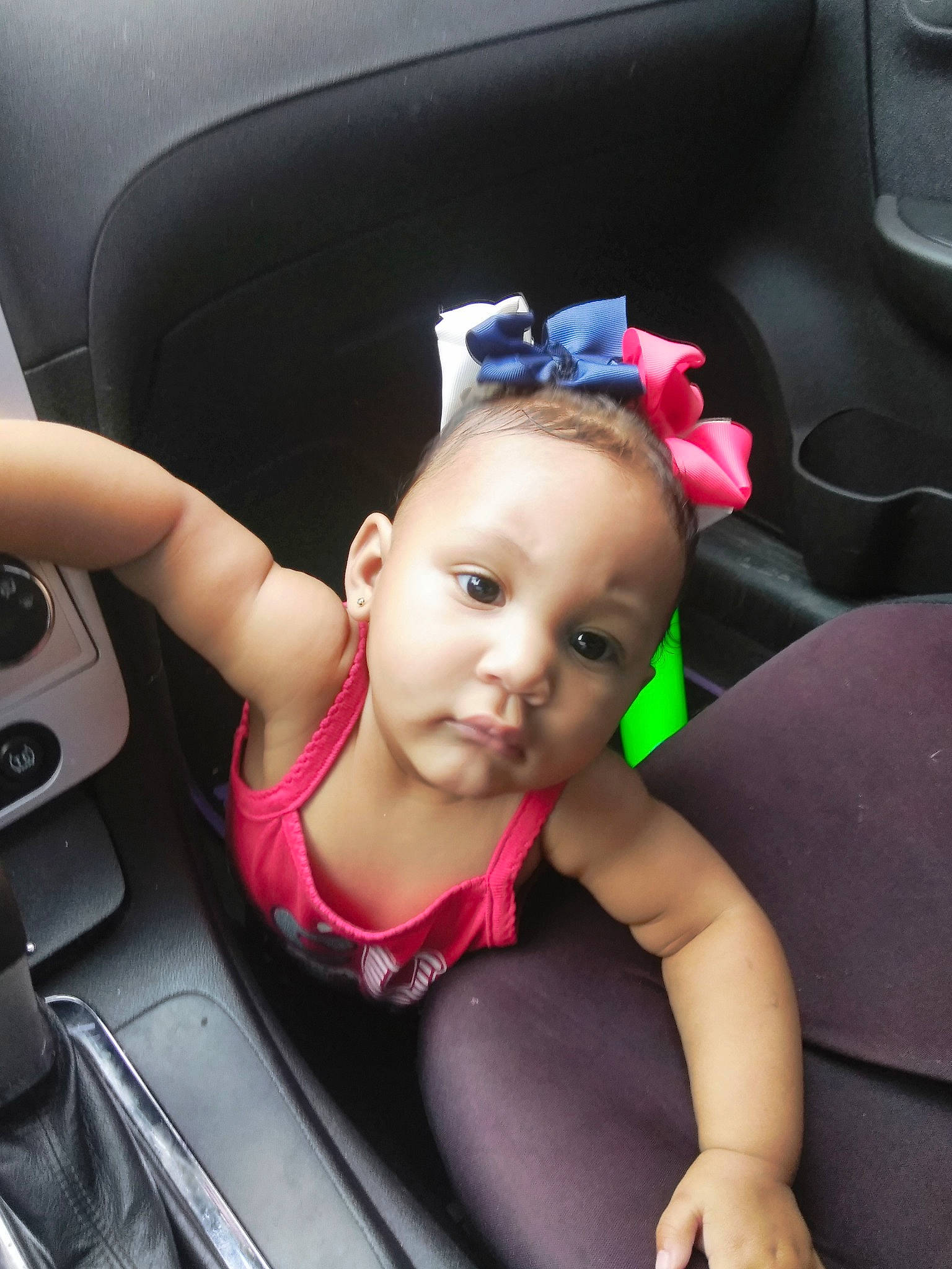 Chasity is registered to the contest to win money with this photo: car, car_seat, child, ear, family_car, girl, person, product, toddler, vehicle_door