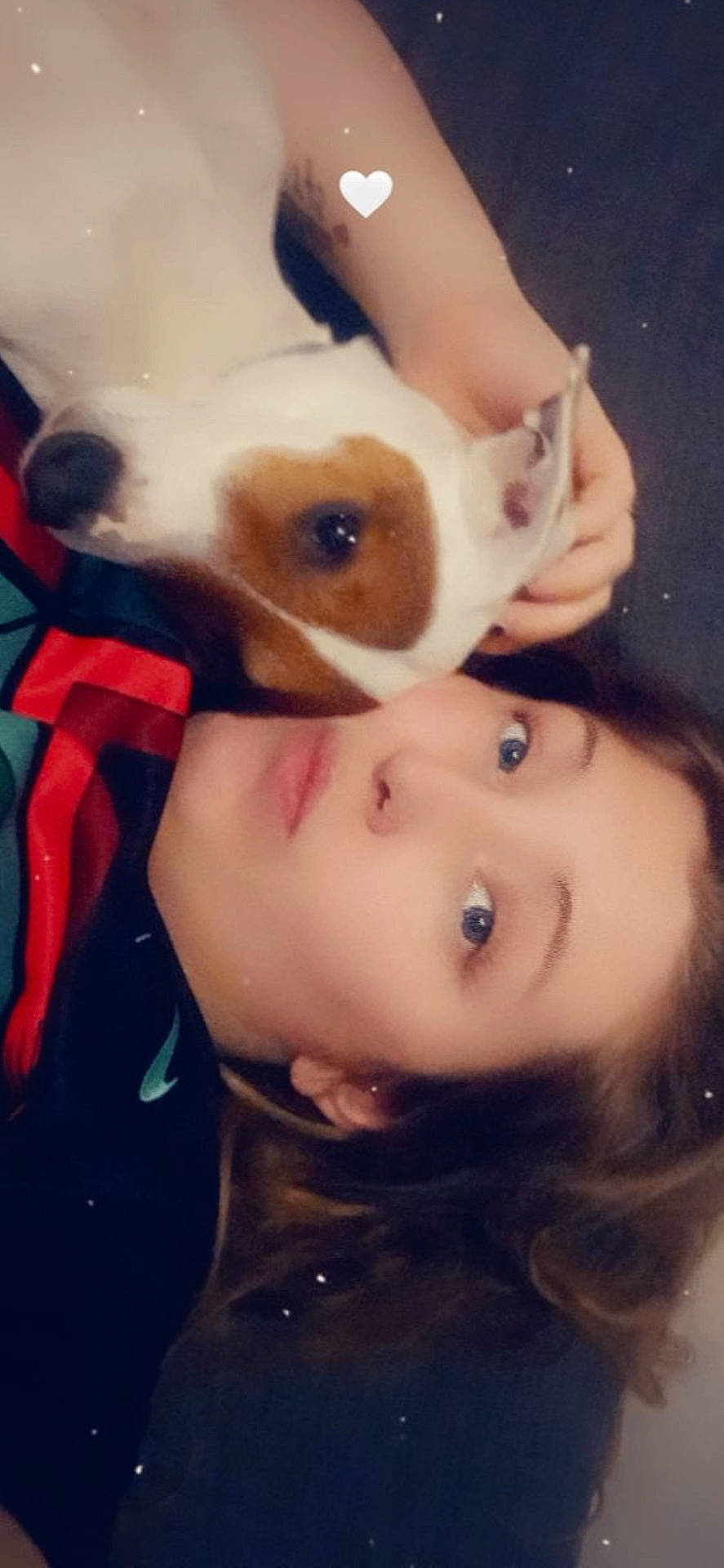 Djul participe au concours pour gagner de l'argent avec cette photo : affection, animal, brown_hair, brown_spot, casual, closeup, companion, cute, dog, face, heart_emoji, human, indoor, lying_down, person, pet, portrait, relaxed, snuggling, white_dog