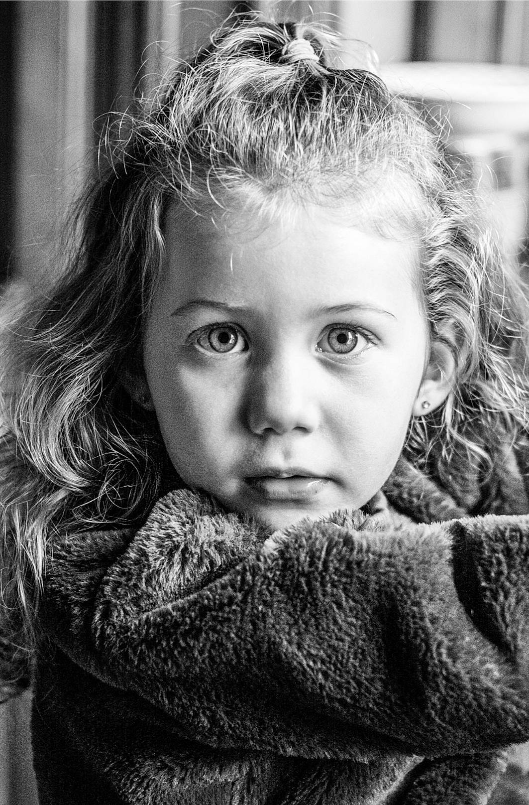 Joana a rejoint le concours — aidez-le/la à gagner de superbes lots ! beauty, black, black_and_white, child, chin, eye, face, hair, hairstyle, head, lip, monochrome, monochrome_photography, nose, people, person, photograph, photography, portrait, portrait_photography