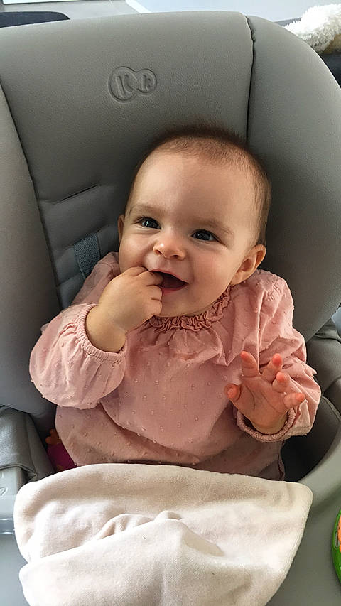 Calie a rejoint le concours — aidez-le/la à gagner de superbes lots ! baby, baby_in_car_seat, baby_products, car_seat, cheek, child, comfort, head, joy, mouth, person, product, skin, toddler