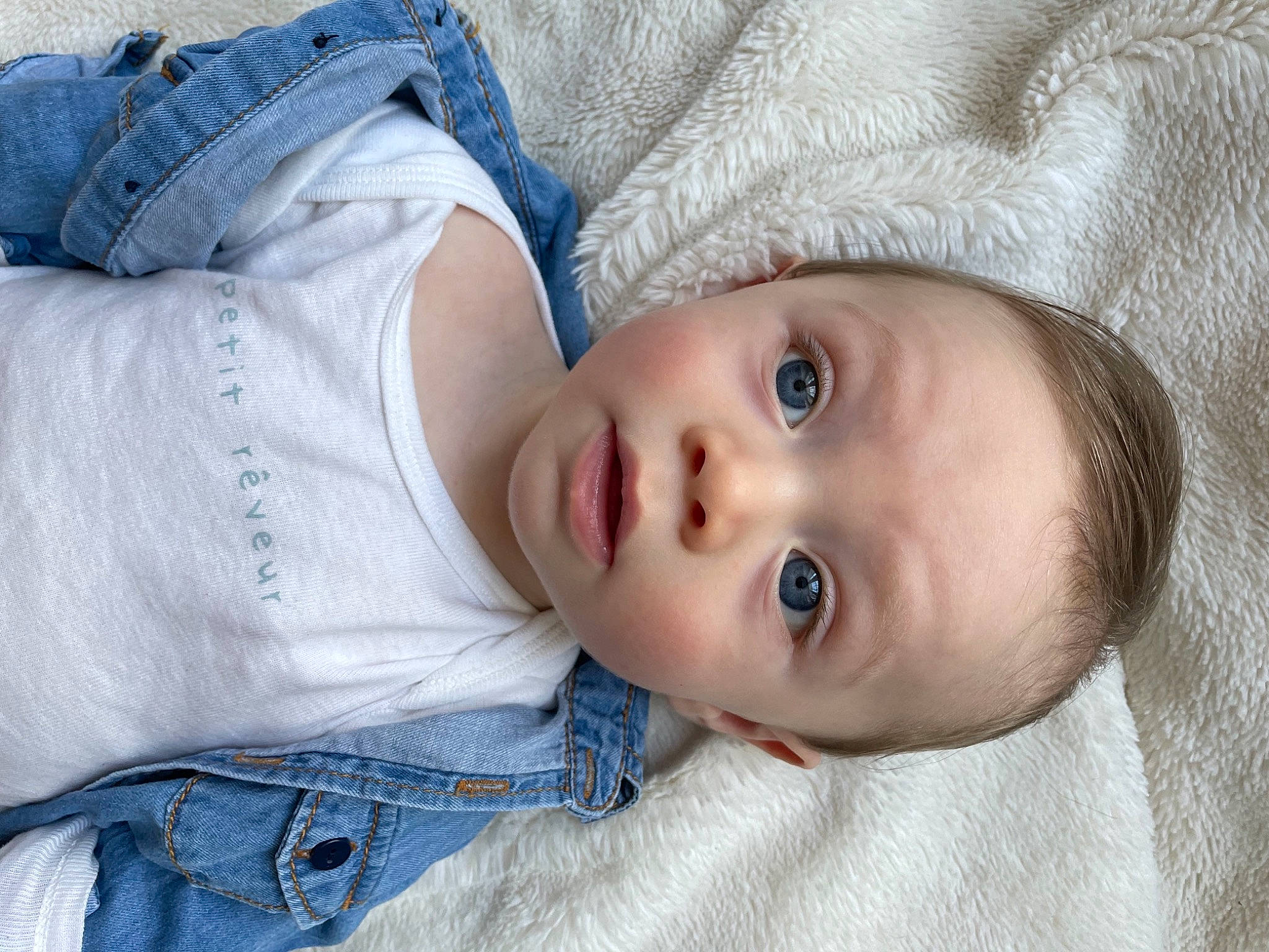 Dayvon participe au concours pour gagner de l'argent avec cette photo : baby, baby_toddler_clothing, cheek, child, clothing, comfort, denim, eye, eyelash, fur, hat, head, iris, lip, nose, pattern, person, skin, sleeve, toddler