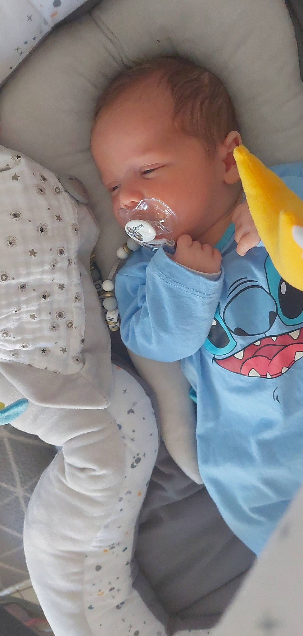 Dayann participe au concours pour gagner de l'argent avec cette photo : azure, baby, baby_safety, baby_sleeping, baby_toddler_clothing, child, comfort, facial_expression, gesture, happy, linens, mouth, neck, nose, person, product, skin, sleeve, textile, toddler