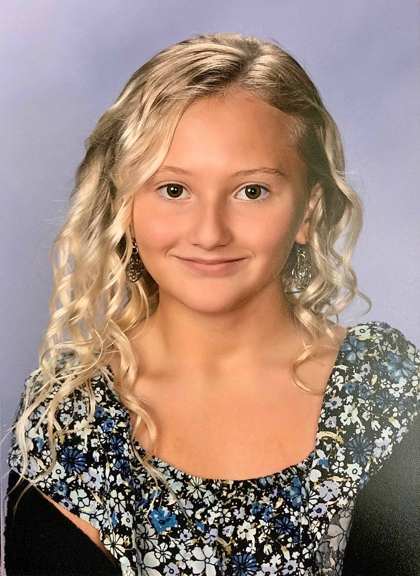 Harlow is registered to the contest to win money with this photo: blond, brown_hair, cheek, chin, day_dress, eye, eyebrow, eyelash, fashion_design, flash_photography, hairstyle, happy, iris, joy, layered_hair, lip, long_hair, makeover, person, shoulder