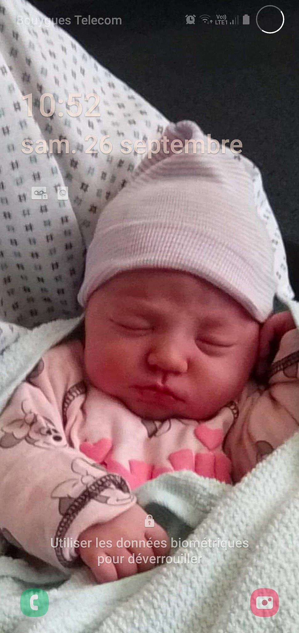 Kayna a rejoint le concours — aidez-le/la à gagner de superbes lots ! baby, baby_sleeping, bedtime, birth, bonnet, cheek, child, childbirth, eye, face, hand, head, headgear, headwear, lip, mouth, nap, nose, person, skin