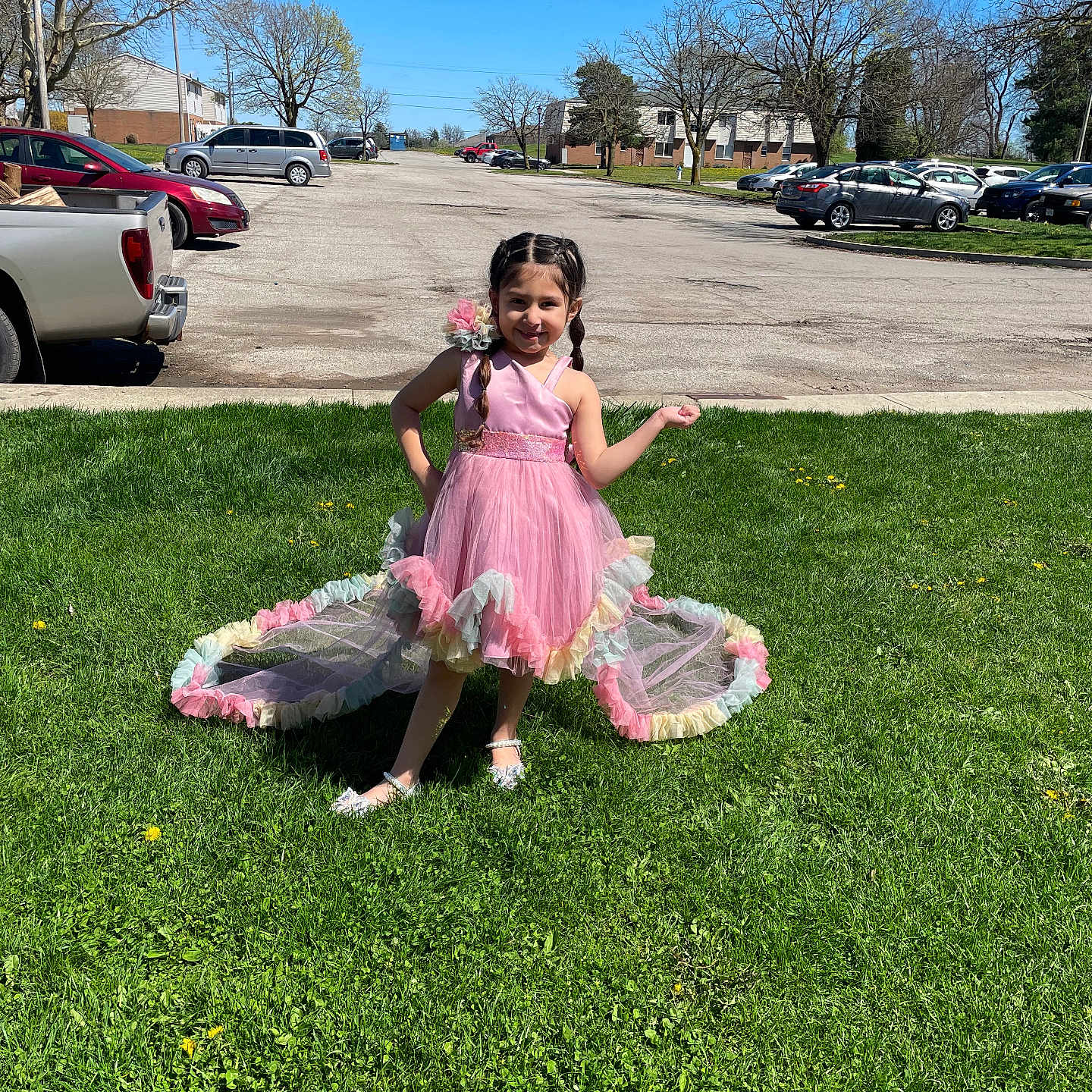 Jimena is registered to the contest to win money with this photo: alloywheel, car, carwheel, clothing, costume, dress, face, formalwear, grass, head, machine, person, photography, plant, portrait, spoke, tire, transportation, vehicle, wheel