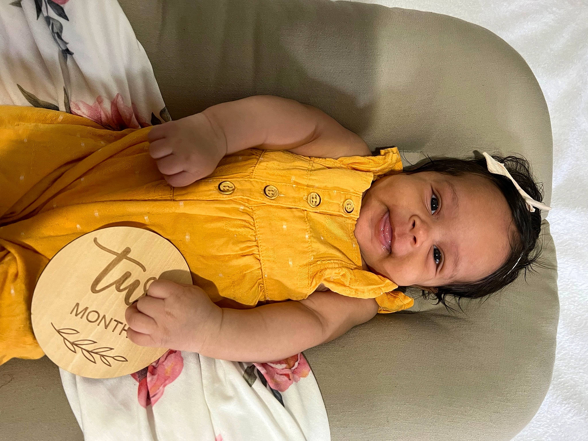 Avianni is registered to the contest to win money with this photo: arm, baby, baby_products, baby_toddler_clothing, child, comfort, elbow, finger, hand, happy, human_body, joint, joy, linens, mouth, person, product, room, skin, sleeve