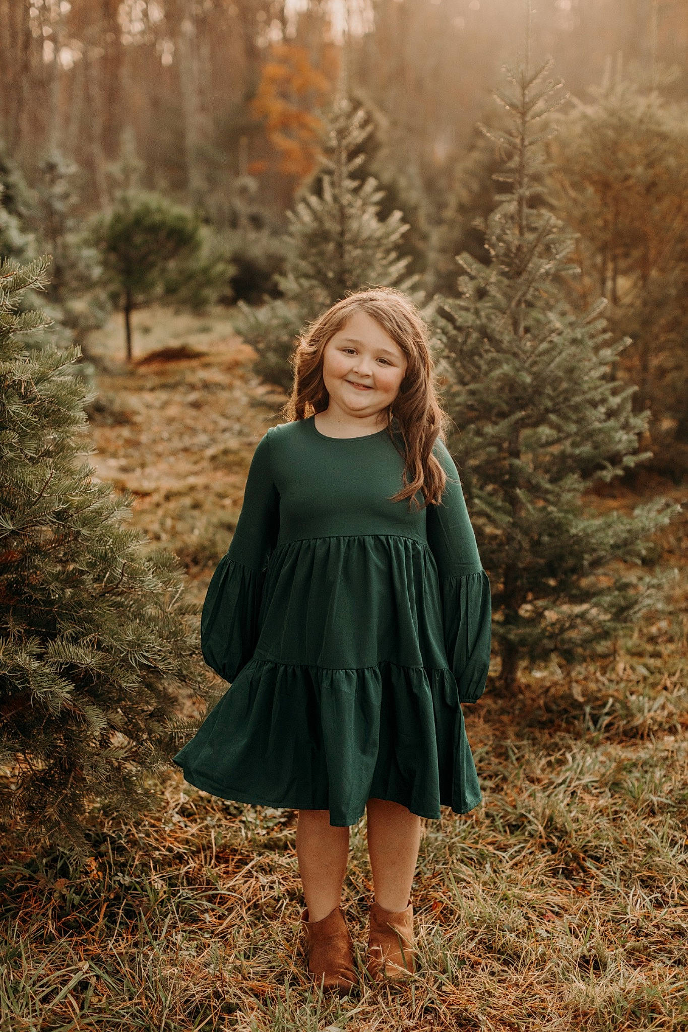 Donna is registered to the contest to win money with this photo: branch, fawn, flash_photography, grass, headgear, joy, knee, leg, nature, people_in_nature, person, plant, sleeve, smile, street_fashion, sunlight, tints_and_shades, tree, trunk, twig