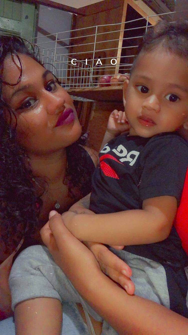 Keylian Kendrix participe au concours pour gagner de l'argent avec cette photo : cheek, chin, eye, eyebrow, eyelash, face, facial_expression, forehead, hand, head, human, joint, joy, lip, mouth, muscle, neck, nose, person, shoulder