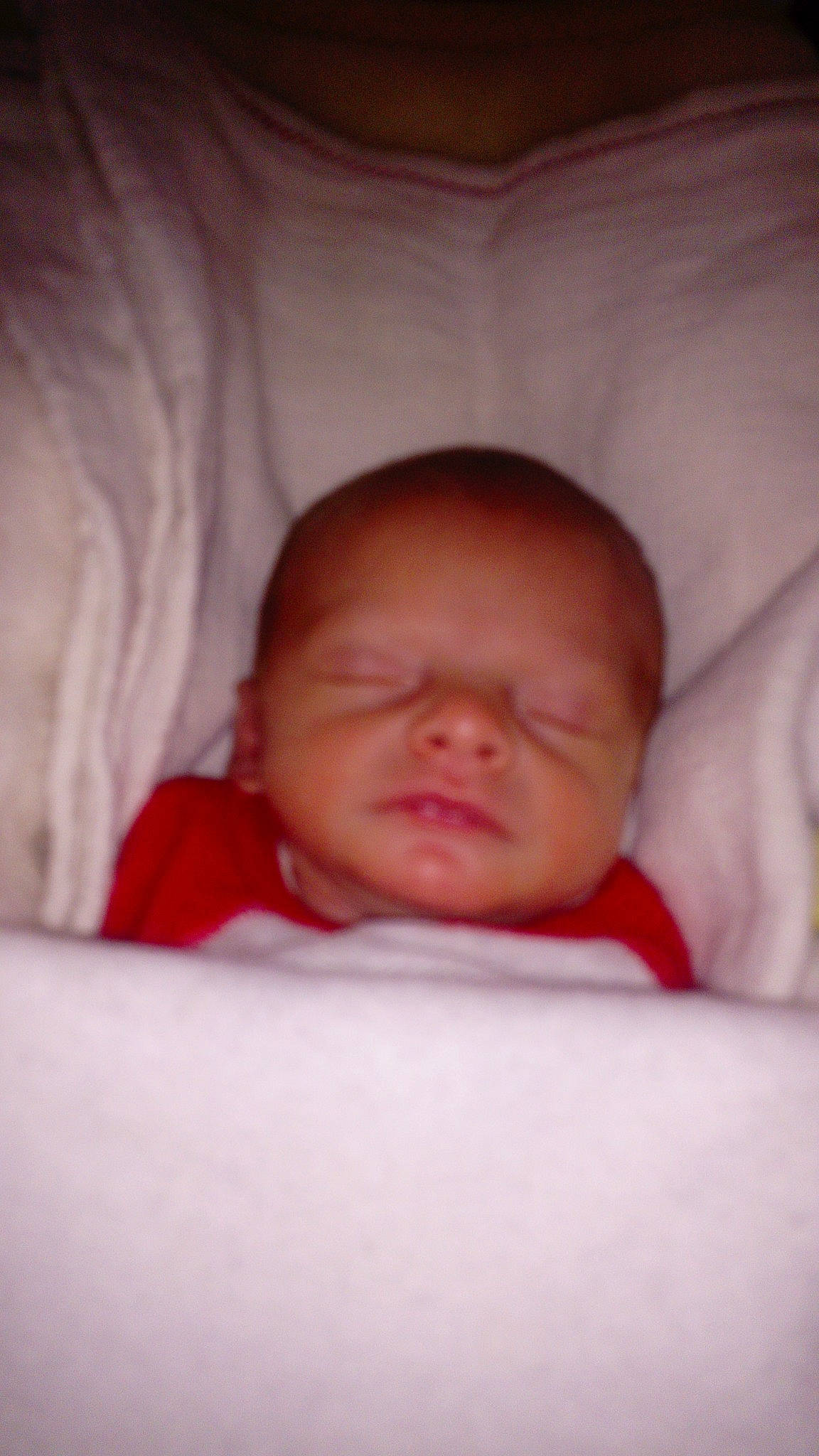 Ivan participe au concours pour gagner de l'argent avec cette photo : baby, bed, bedtime, cheek, child, chin, comfort, eye, face, finger, furniture, head, lip, mouth, nap, nose, person, skin, sleep, smile