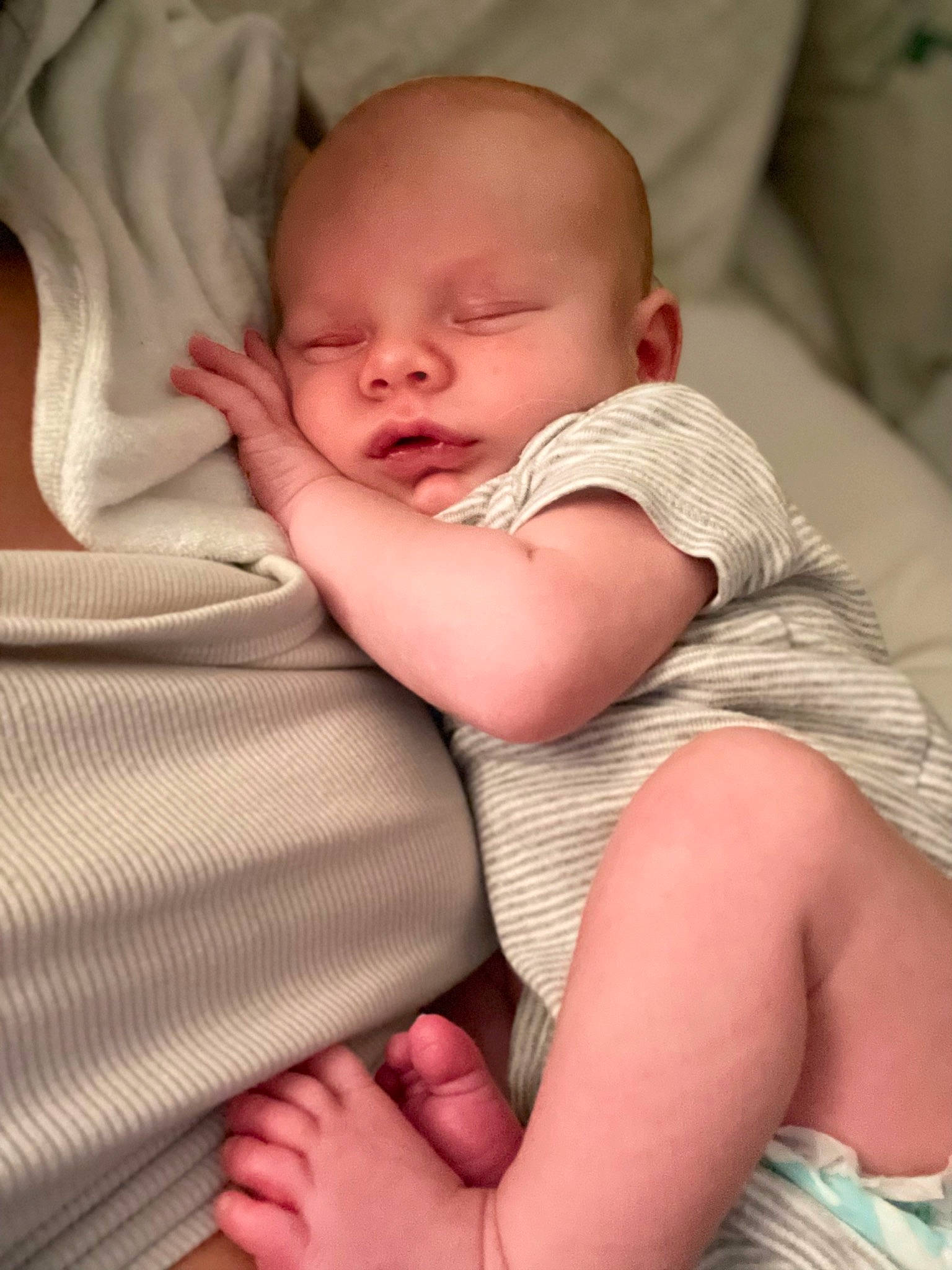 Anderson is registered to the contest to win money with this photo: baby, baby_toddler_clothing, cheek, child, comfort, eye, finger, gesture, happy, head, human_body, iris, lip, mouth, nose, person, pink, skin, textile, thigh