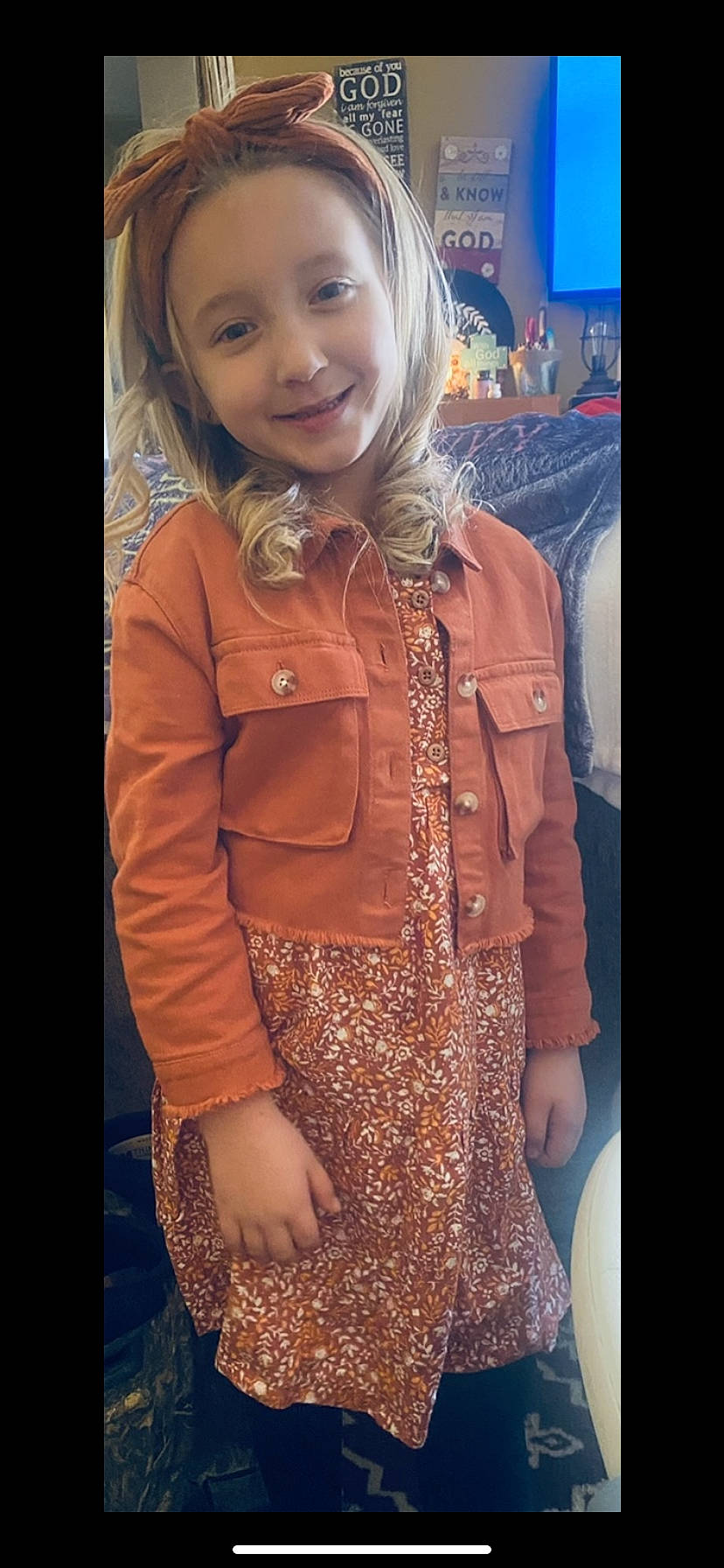 Gracelyn joined the competition — help win amazing prizes! blazer, electric_blue, event, fashion, fashion_accessory, fashion_design, formal_wear, happy, jewellery, joy, magenta, neck, necklace, outerwear, pattern, peach, person, pink, sleeve, smile