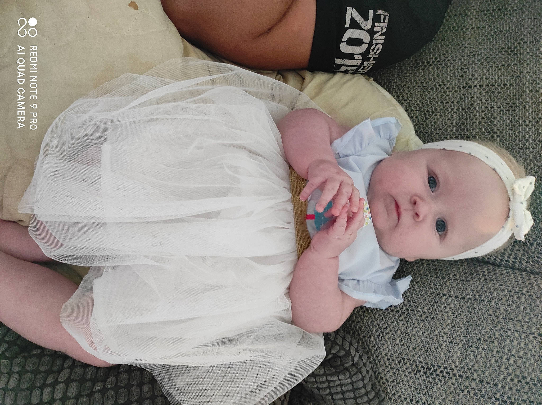 Anna participe au concours pour gagner de l'argent avec cette photo : baby, baby_products, baby_toddler_clothing, birth, cheek, child, nose, person, product, skin, toddler