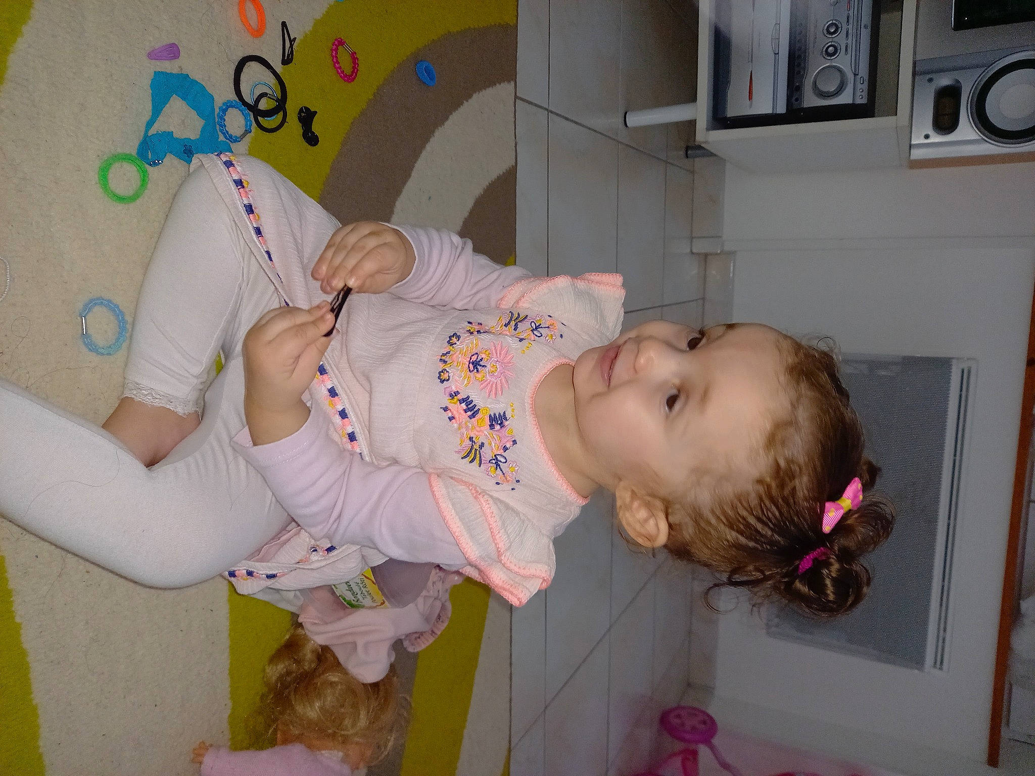 Khadija participe au concours pour gagner de l'argent avec cette photo : baby, baby_products, baby_toddler_clothing, cheek, child, fun, happy, person, picture_frame, pink, product, room, skin, toddler