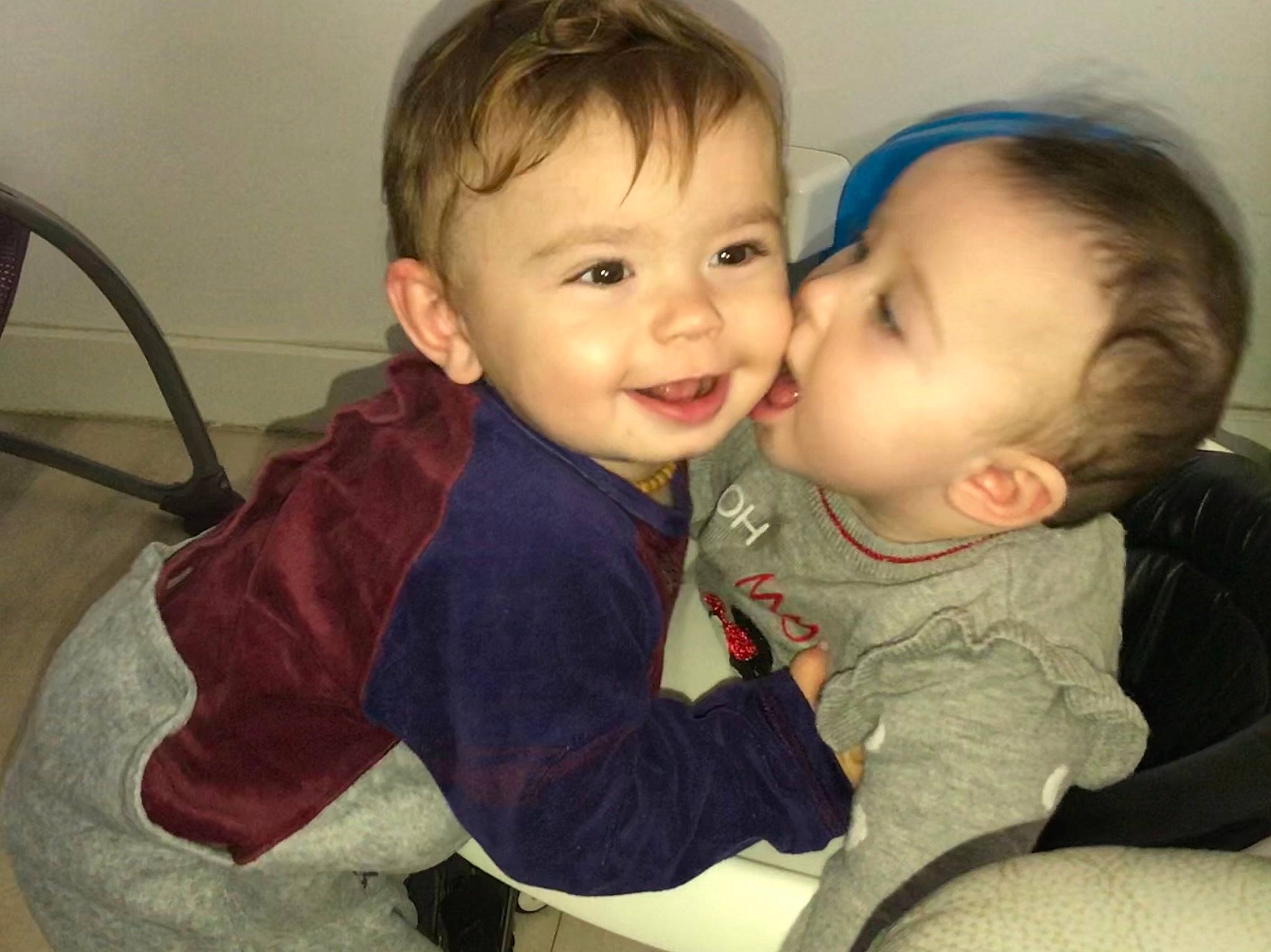 Nathanaël participe au concours pour gagner de l'argent avec cette photo : baby, beauty, cheek, child, eye, face, facial_expression, forehead, happy, head, human, interaction, iris, joy, lip, love, nose, people, person, skin