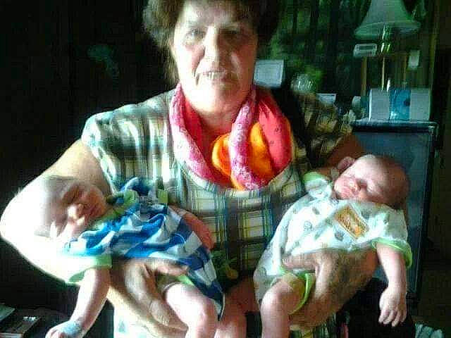 Emmanuelabraham is registered to the contest to win money with this photo: baby, child, comfort, elbow, finger, flesh, fun, gesture, grass, happy, lap, pattern, person, plaid, room, sitting, thumb, toddler, vacation