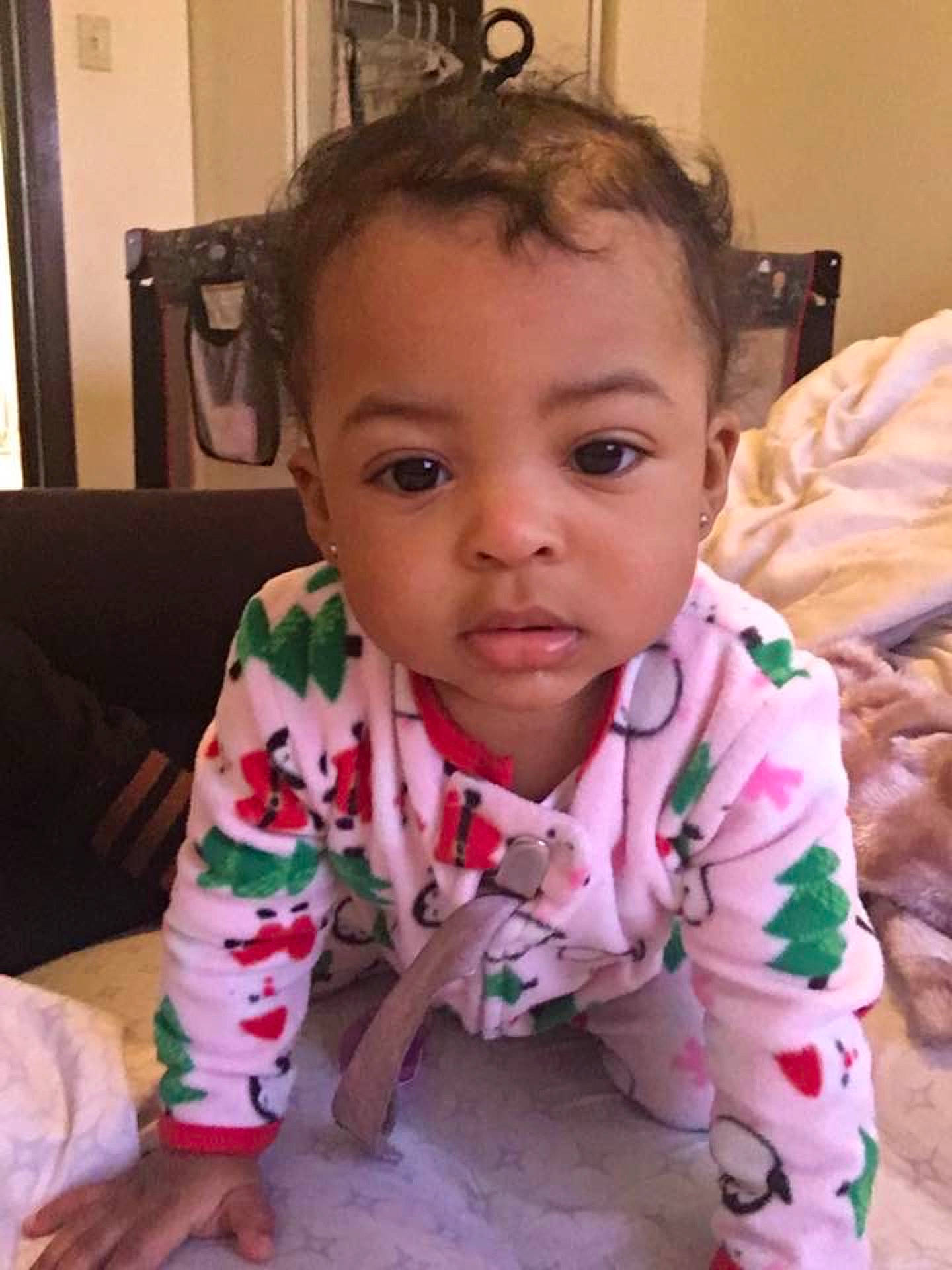 A'Miracle is registered to the contest to win money with this photo: boy, cheek, child, day, ear, eye, face, forehead, girl, hair, hairstyle, head, infant, nose, organ, person, product, skin, toddler